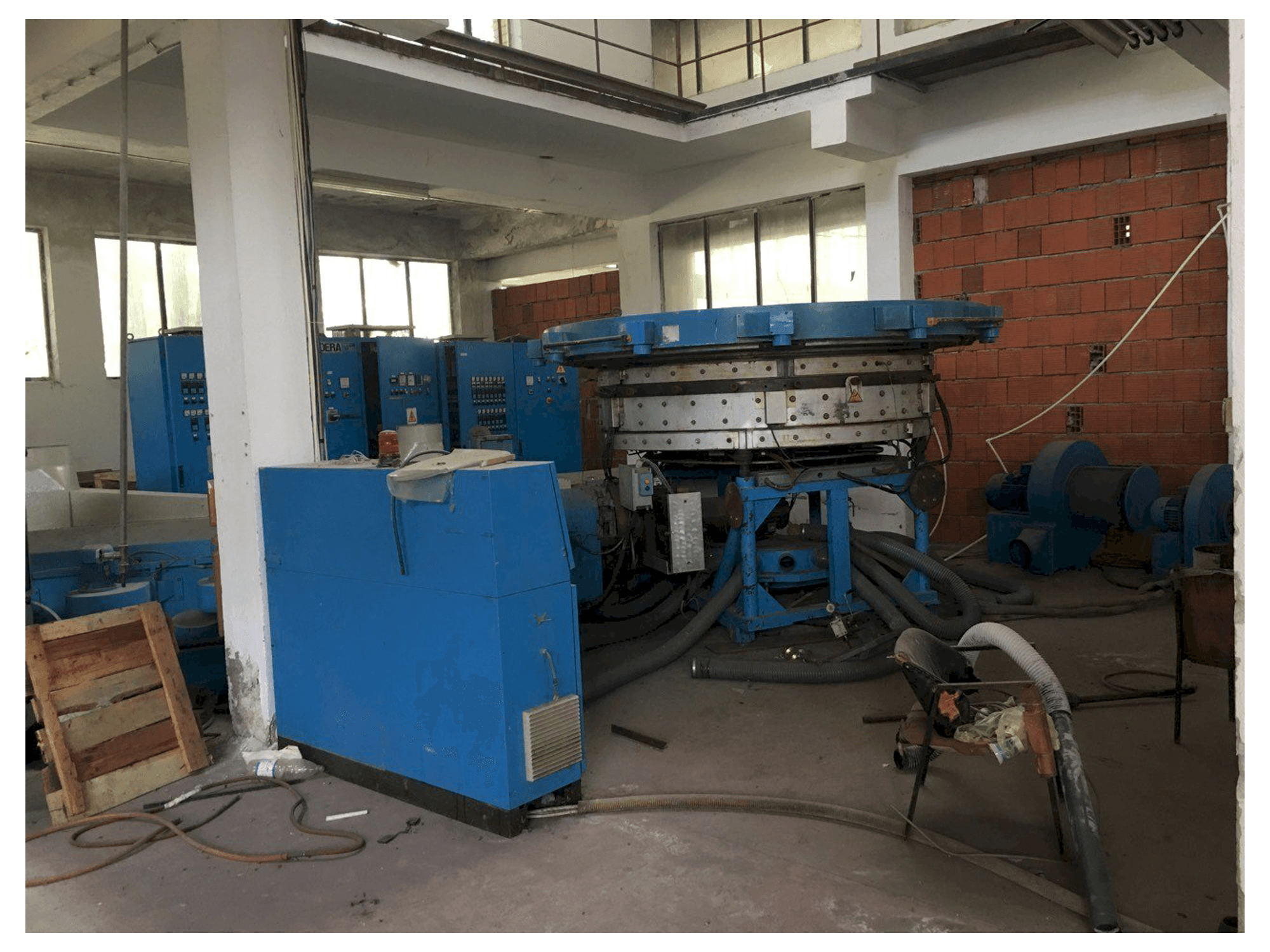 Vooraanzicht van BANDERA Blow Film Extruder machine