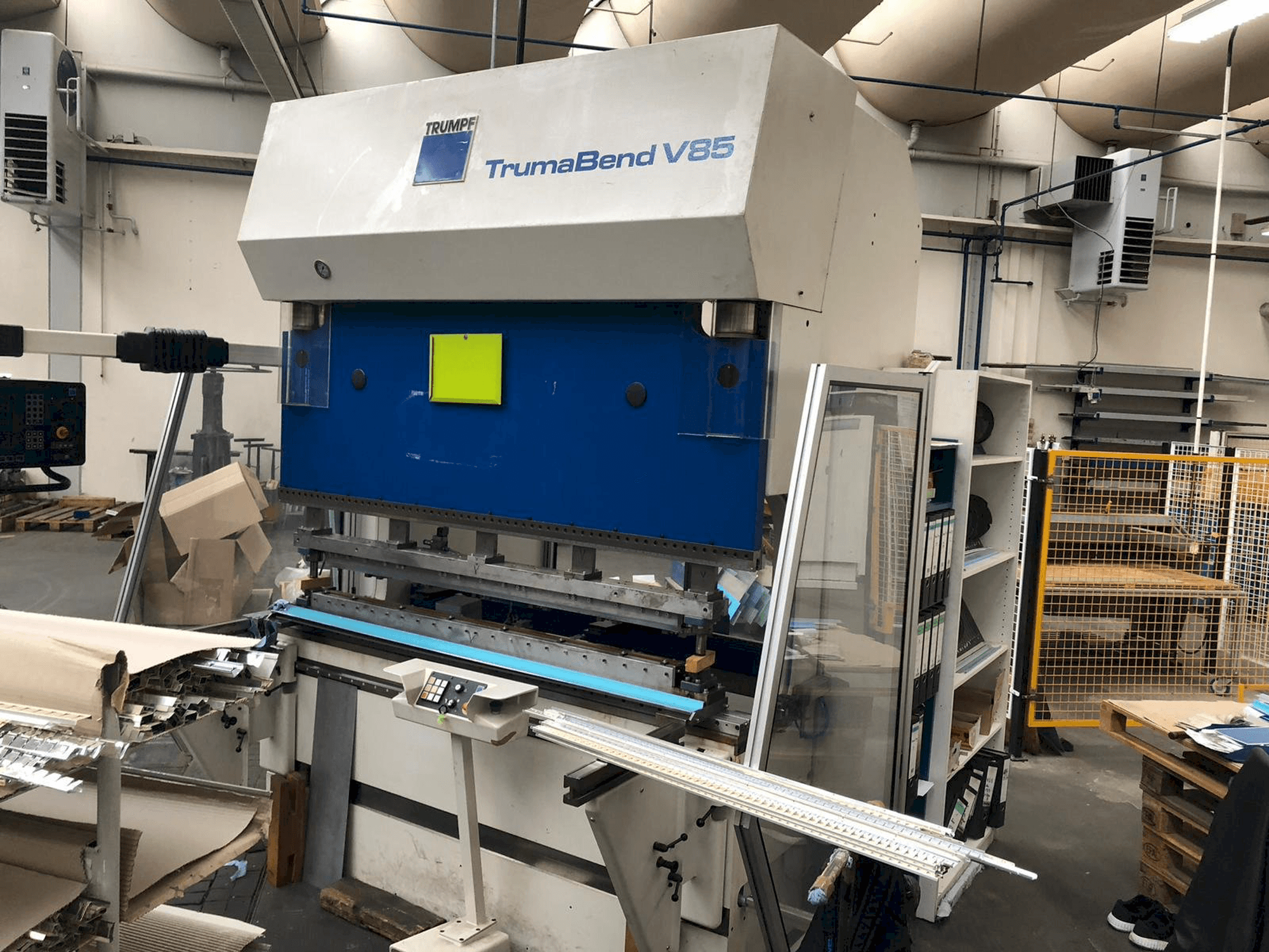 Vooraanzicht van Trumpf TrumaBend V85 machine