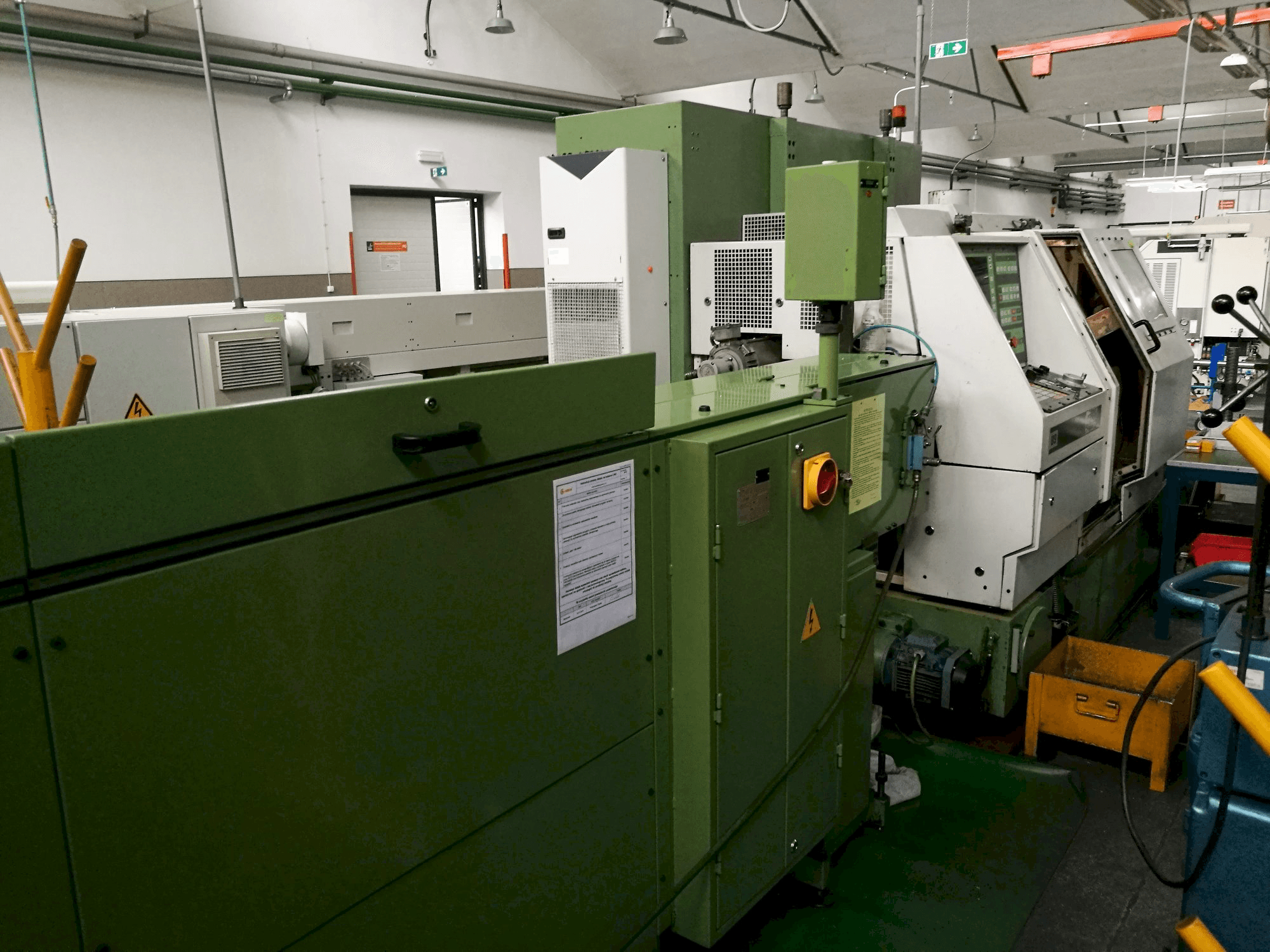 Vooraanzicht van TRAUB TNS 30/42 D machine