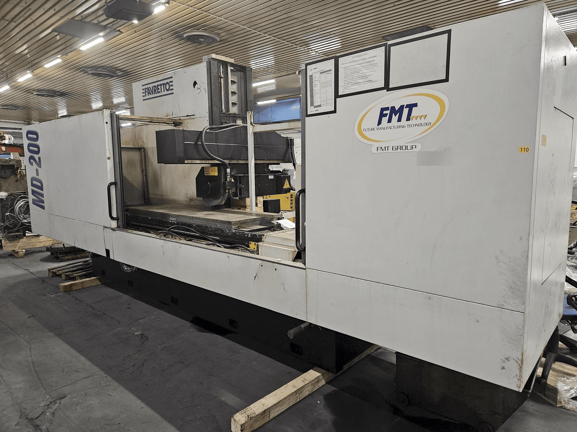 Vooraanzicht van FAVRETTO MD 200 machine