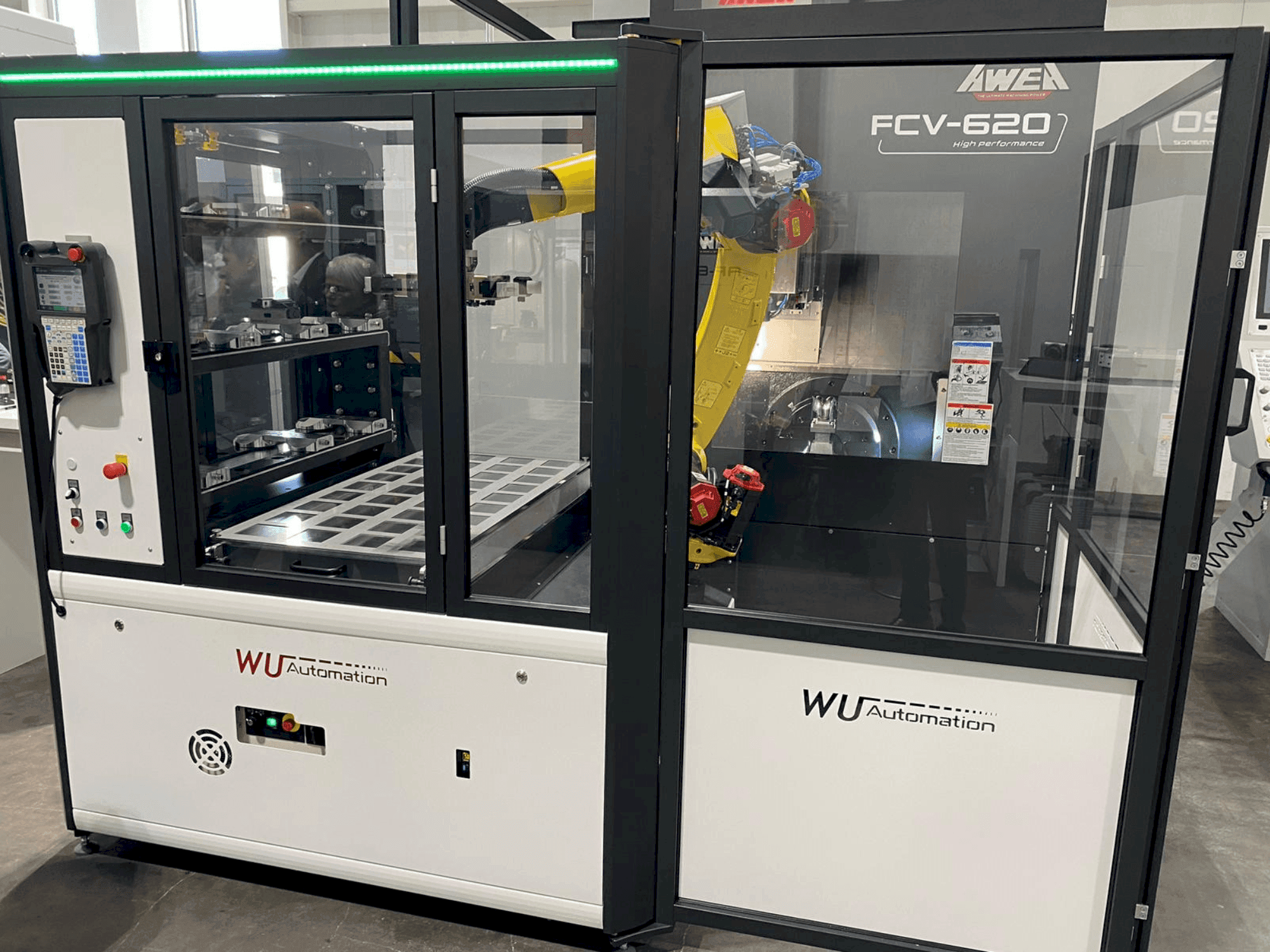 Vooraanzicht van WU Automation RZ-3/35 machine