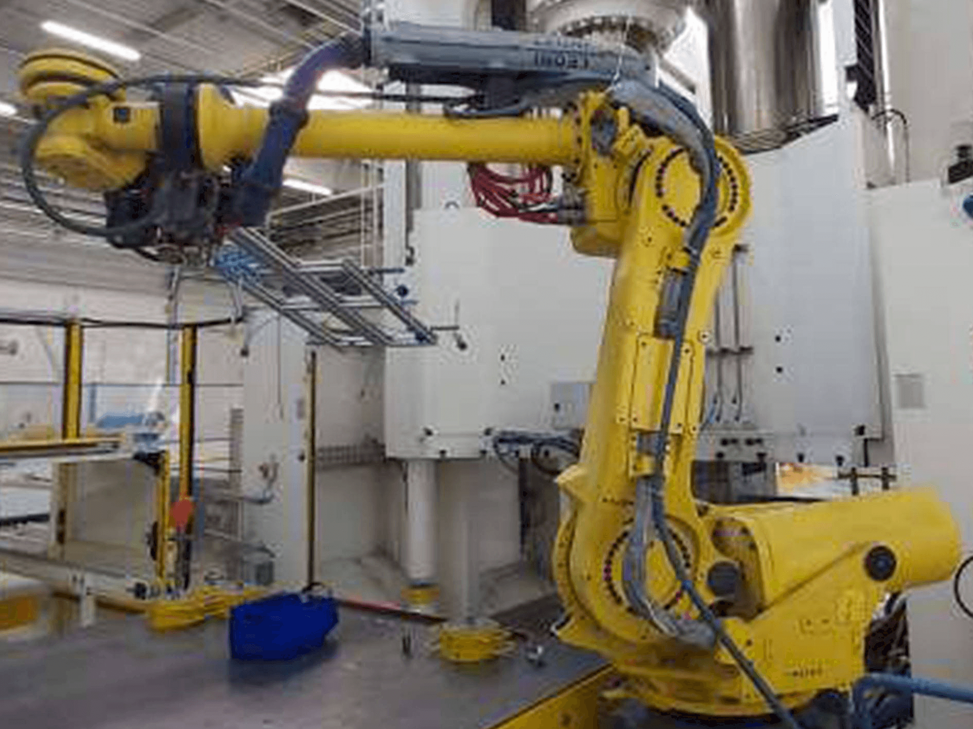Vooraanzicht van FANUC Robot R-2000iB/185L machine