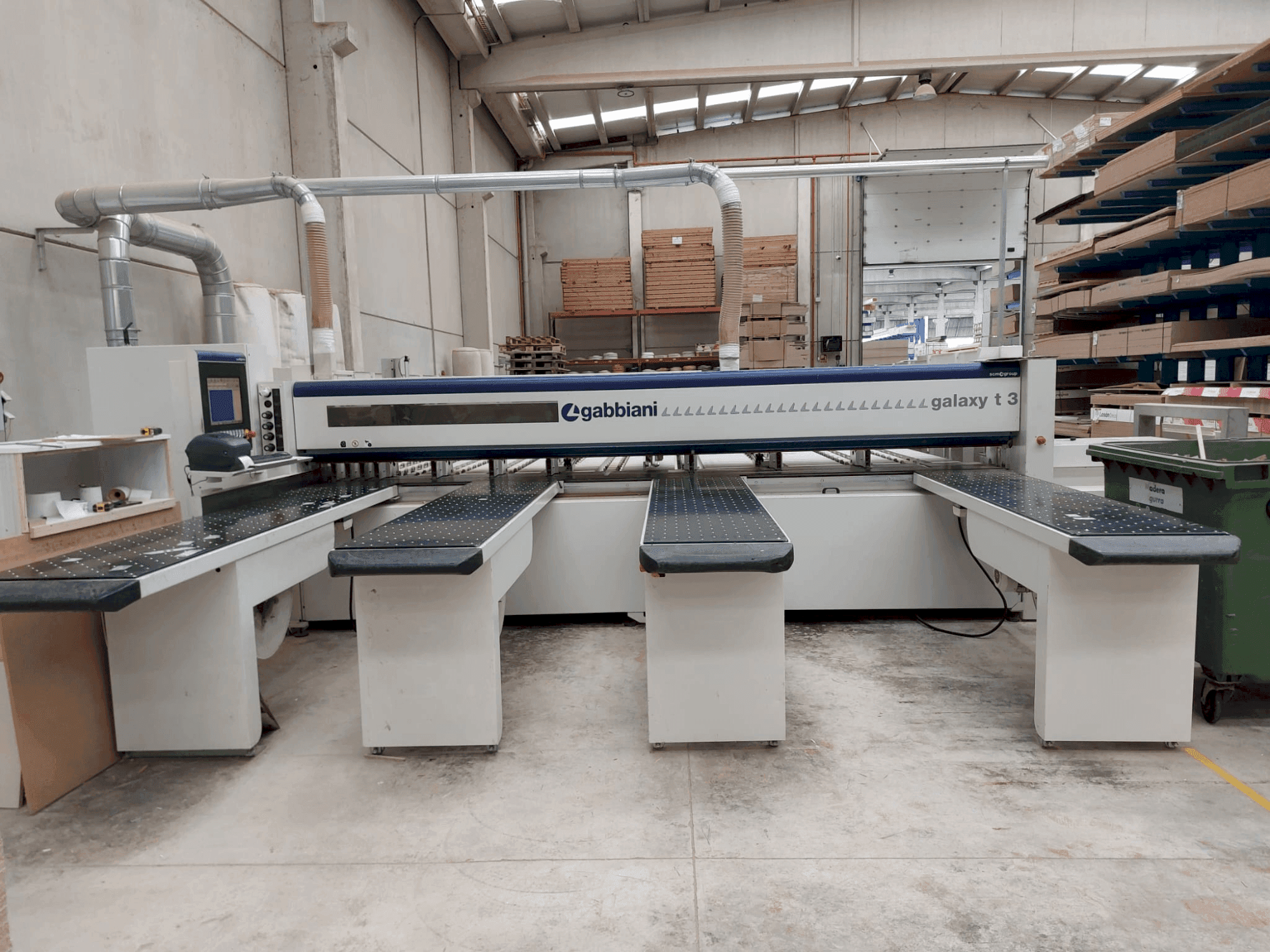 Vooraanzicht van SCM Gabbiani Galaxy T3 110A machine