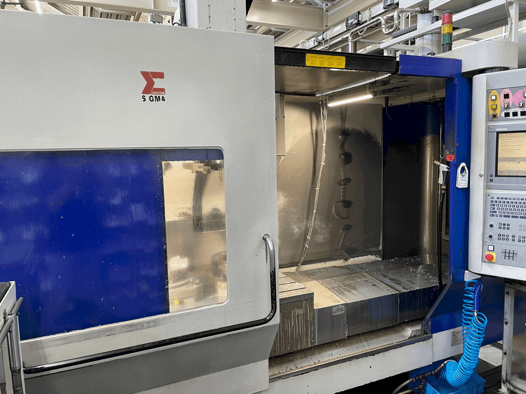 Vooraanzicht van Sigma Leader 6 machine