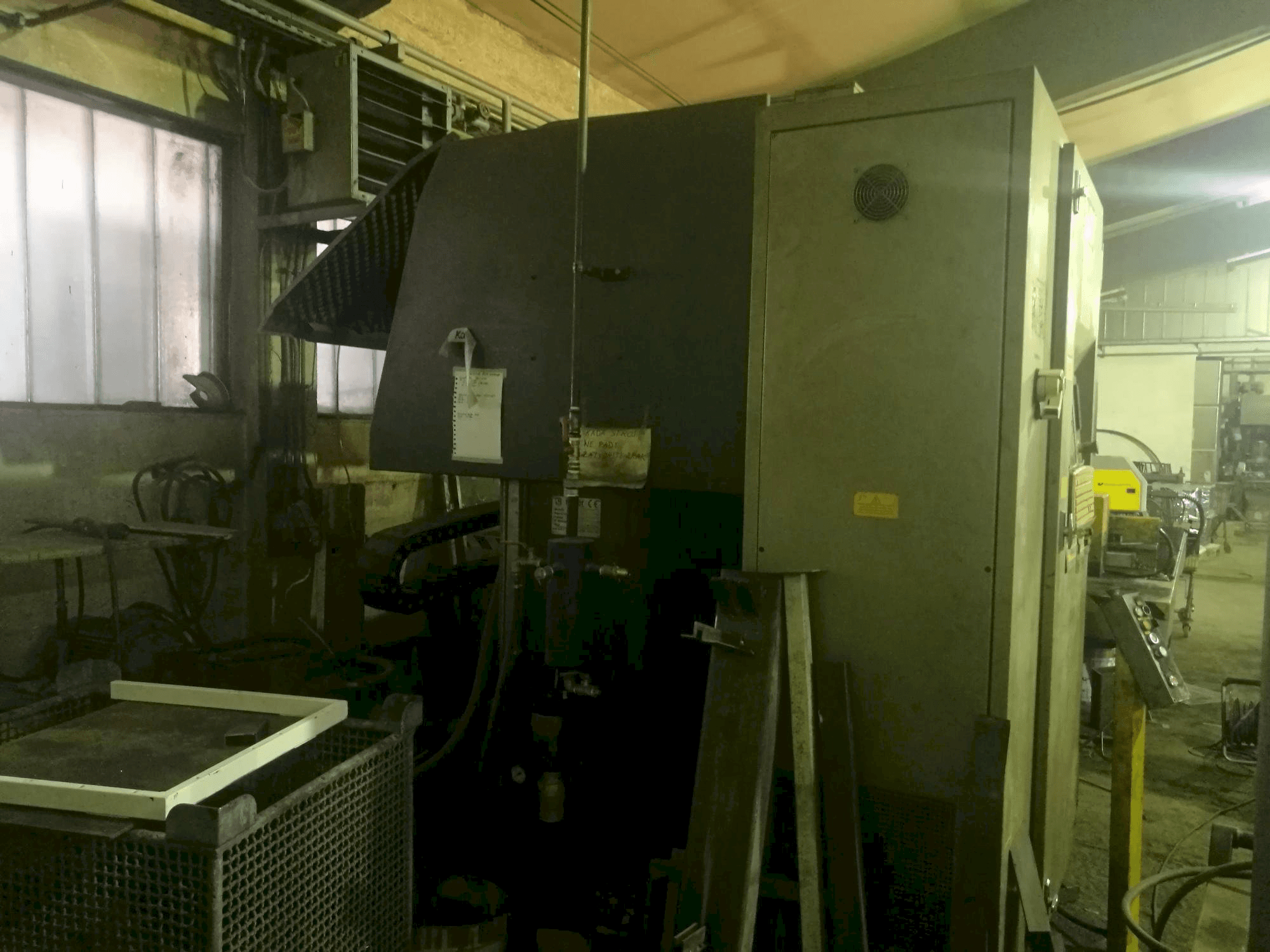 Linkerzijdeaanzicht van Rainer 1000R machine