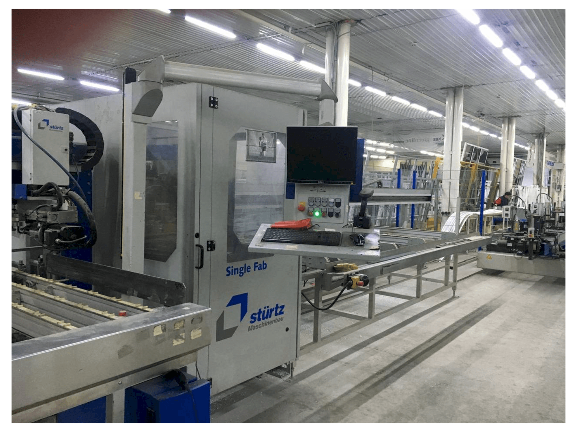 Vooraanzicht van Sturtz NFZ-JC-JM-160-X machine