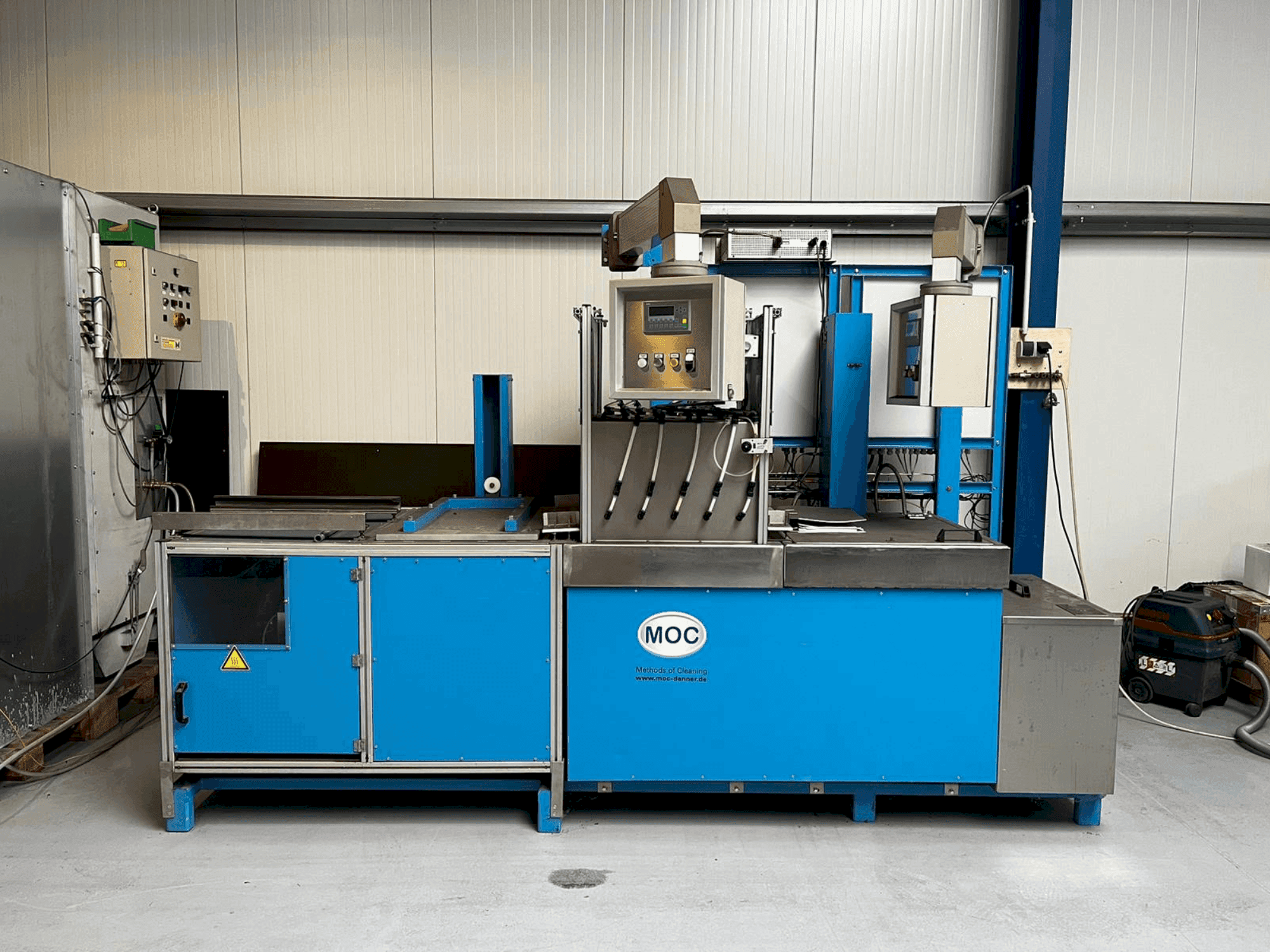 Vooraanzicht van MOC Danner S60 machine