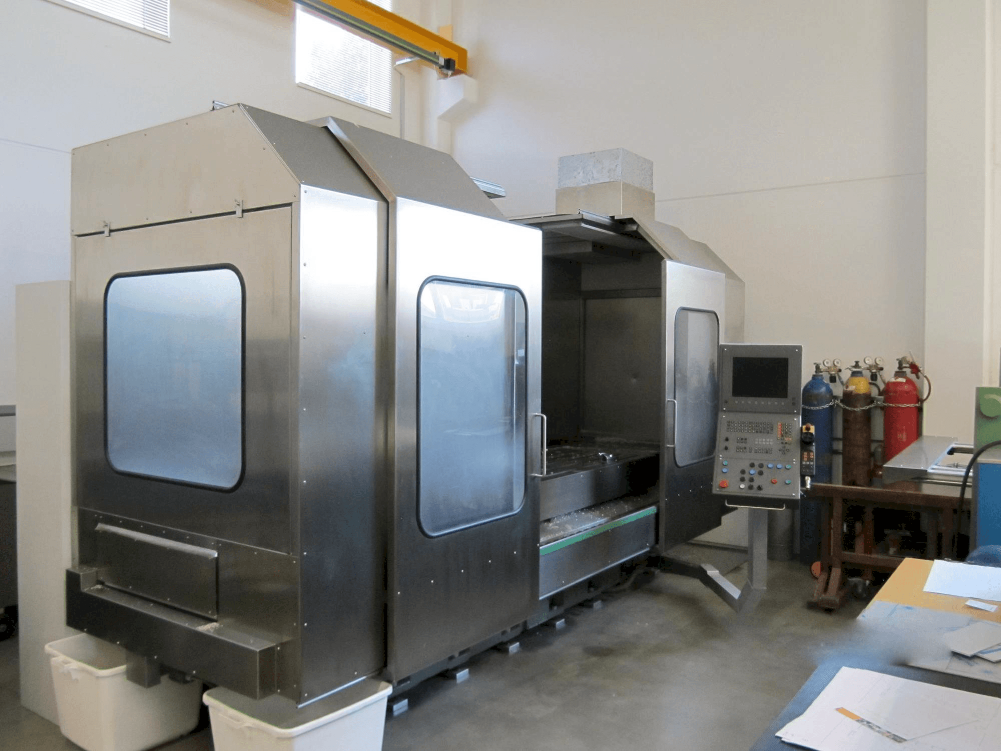 Vooraanzicht van Zayer BF2200 machine