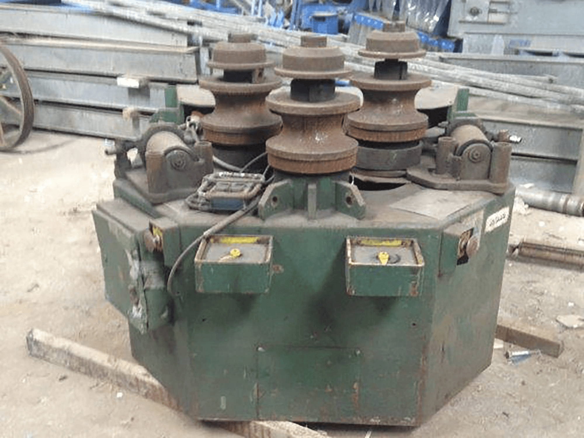 Vooraanzicht van ROUNDO R-5 machine