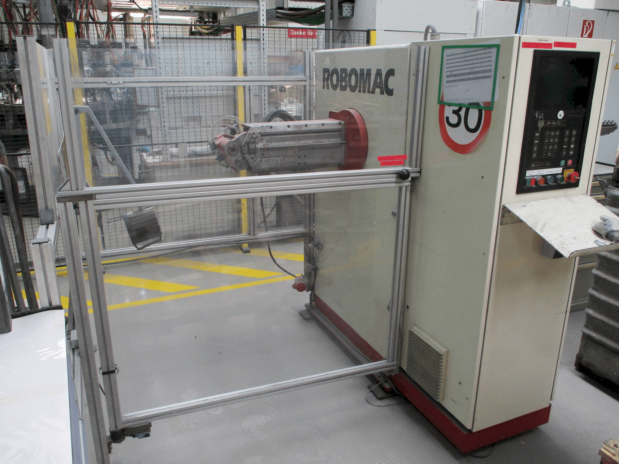 Vooraanzicht van Numalliance/Latour Robomac 206 machine
