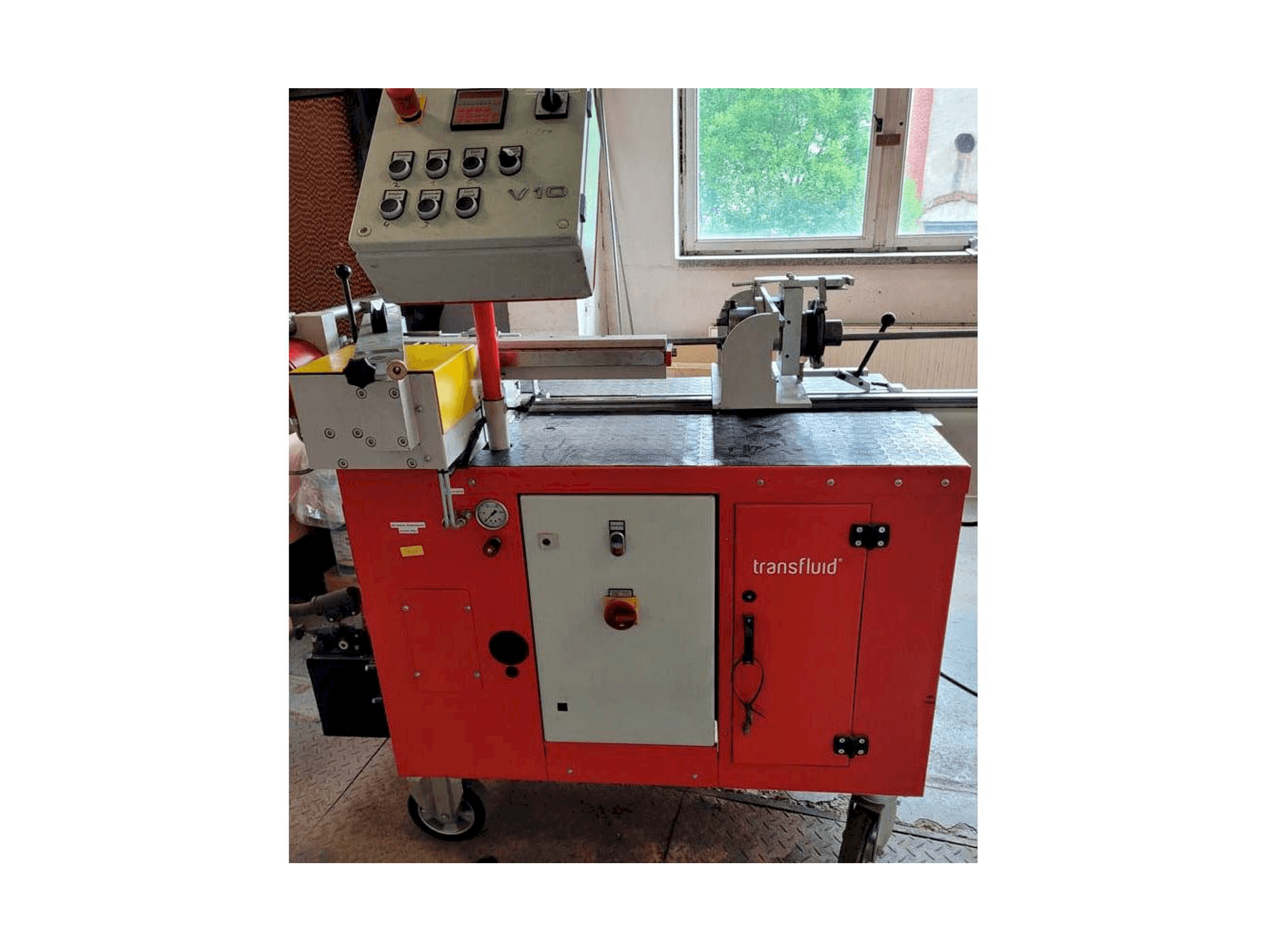 Vooraanzicht van Transfluid DB 2060-K machine