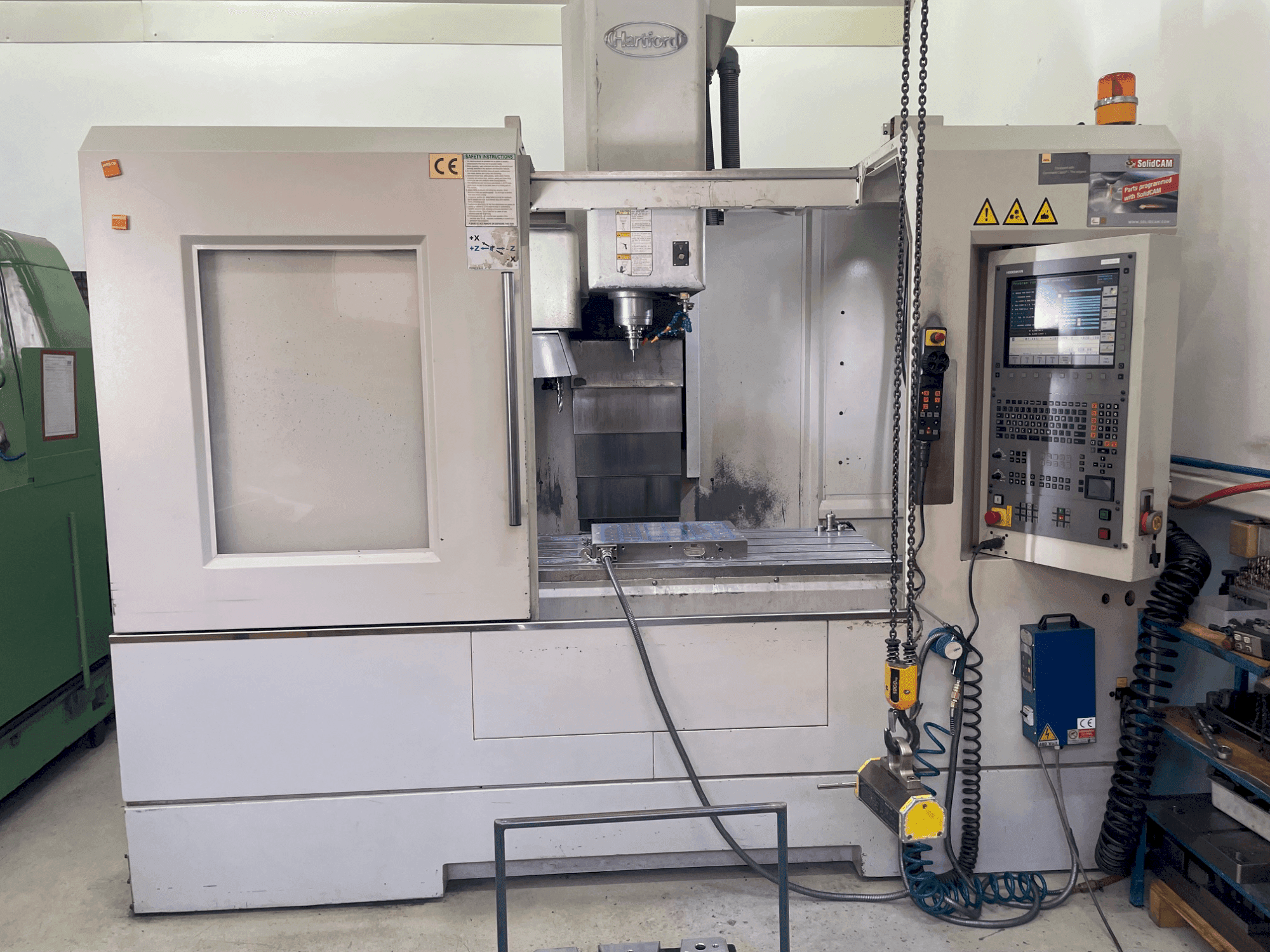 Vooraanzicht van HARTFORD Pro 1000 machine