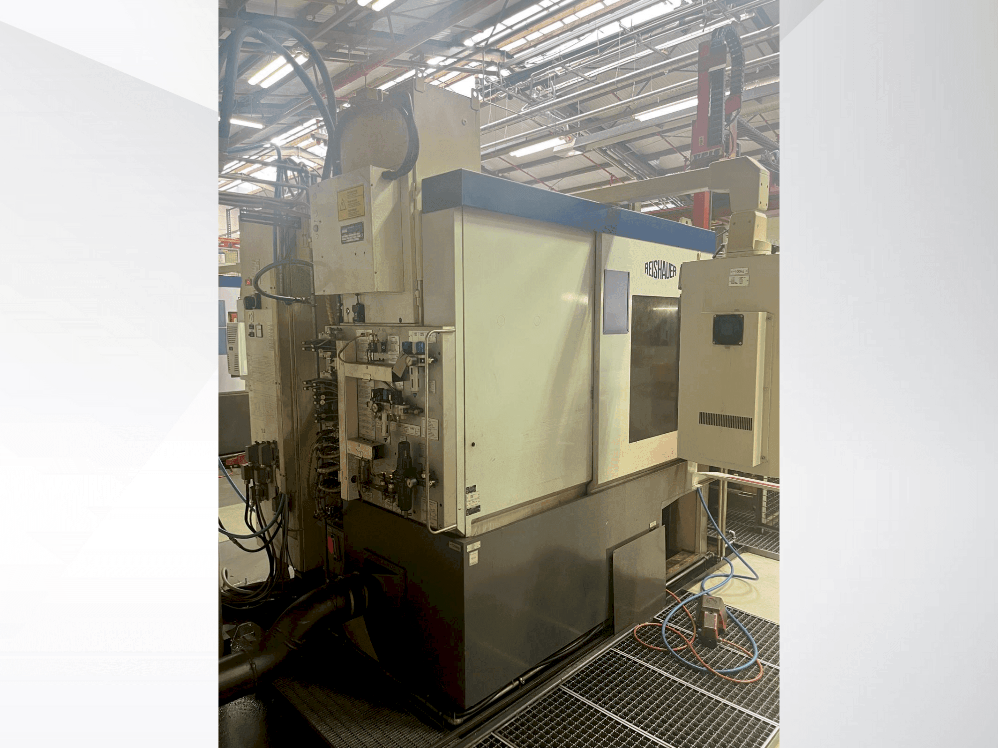 Vooraanzicht van Reishauer RZ 150 machine