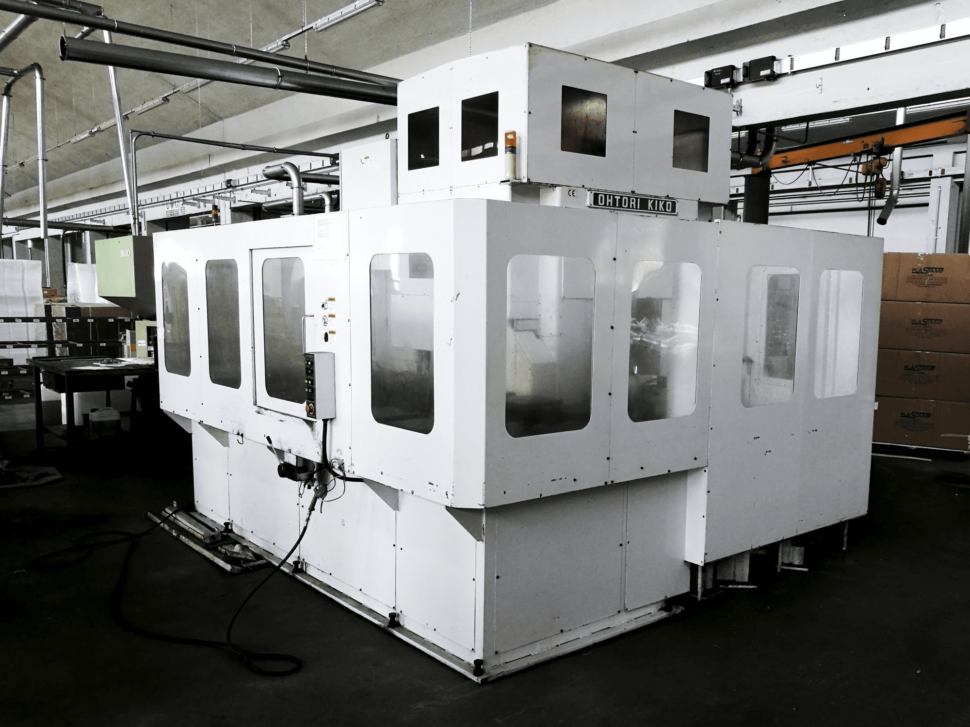 Recht aanzicht van OHTORI KIKO OSU 545 machine