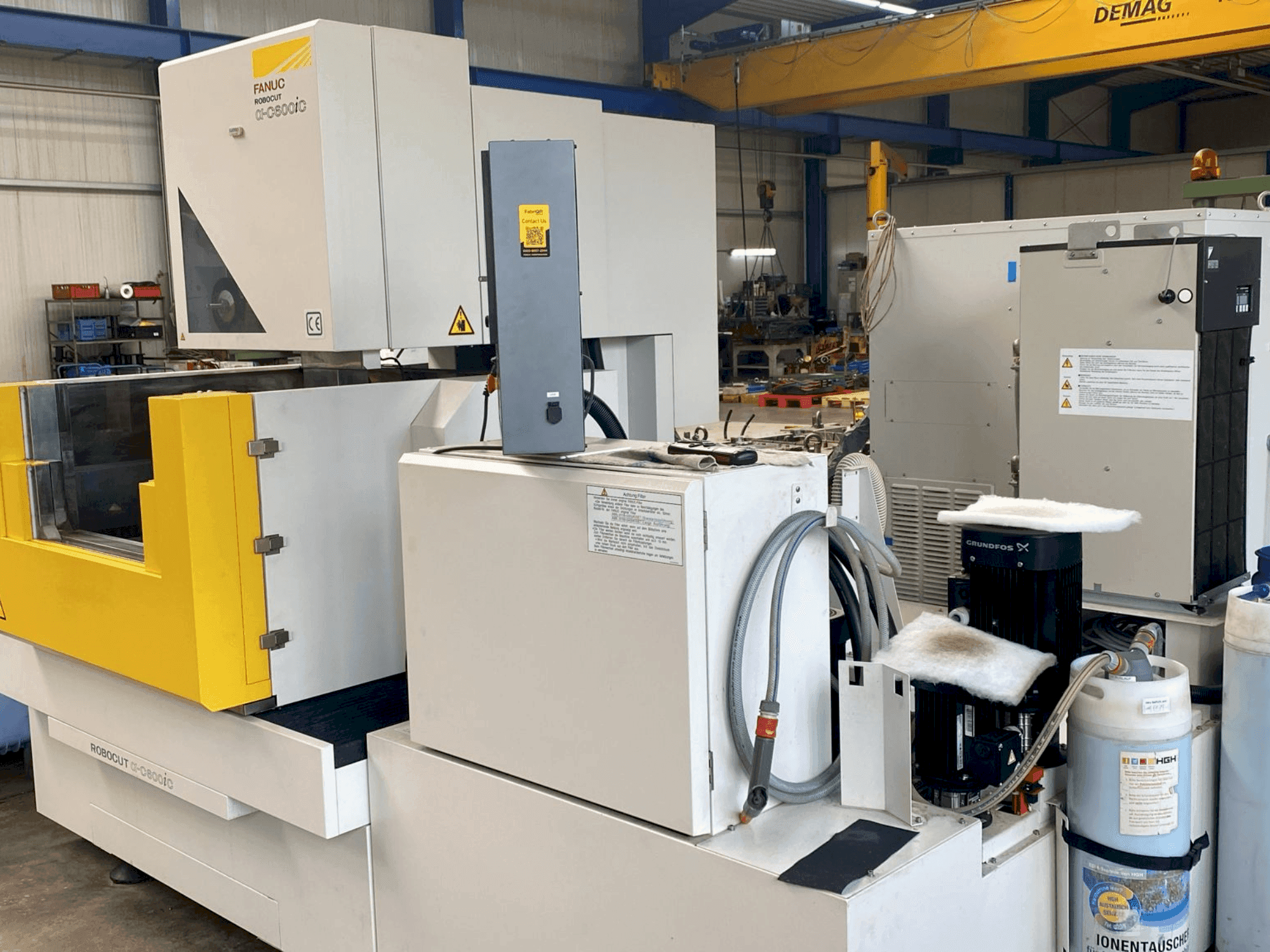 Vooraanzicht van FANUC Robocut a-C600iC - Z400 machine