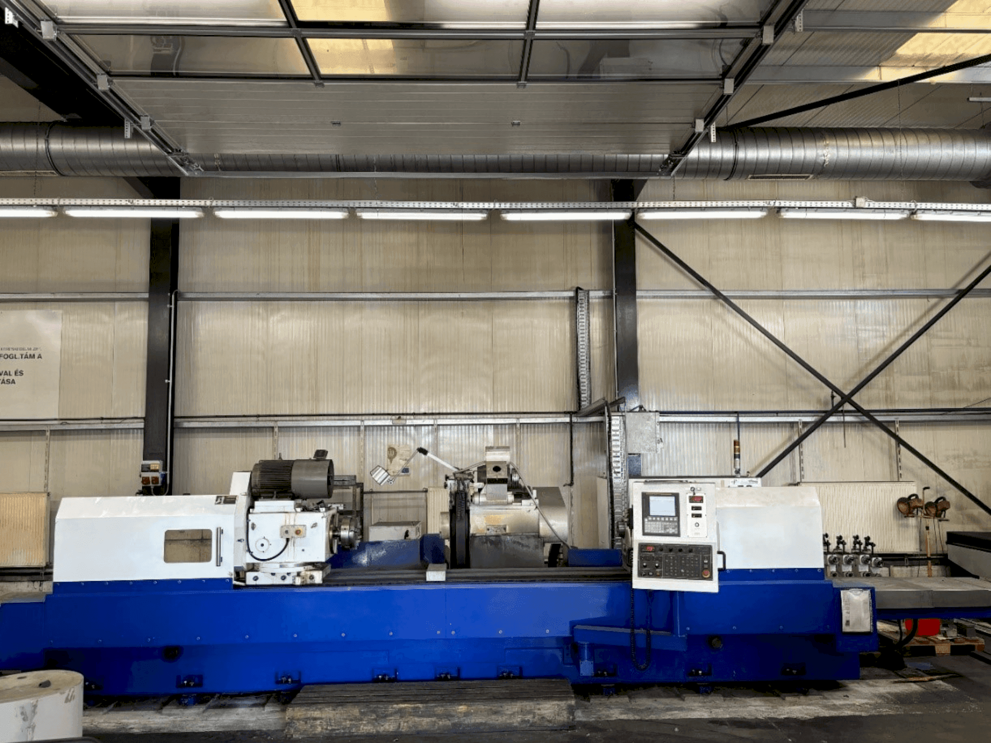 Vooraanzicht van FANUC TT60-20L-C1 machine