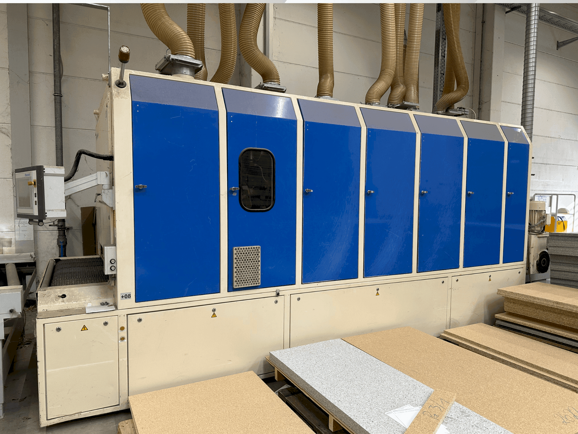 Vooraanzicht van HEESEMANN LSM8 / EA2 machine