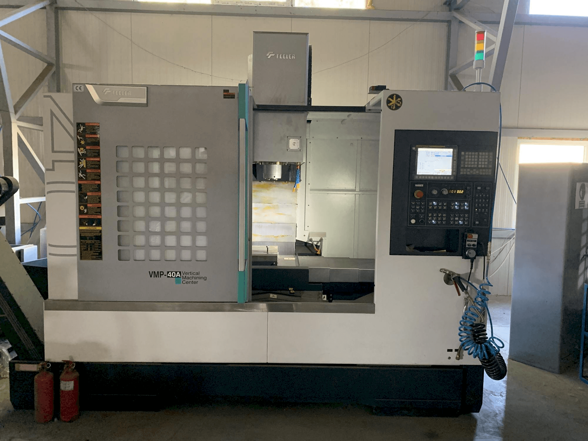 Vooraanzicht van Feeler VMP 40 machine