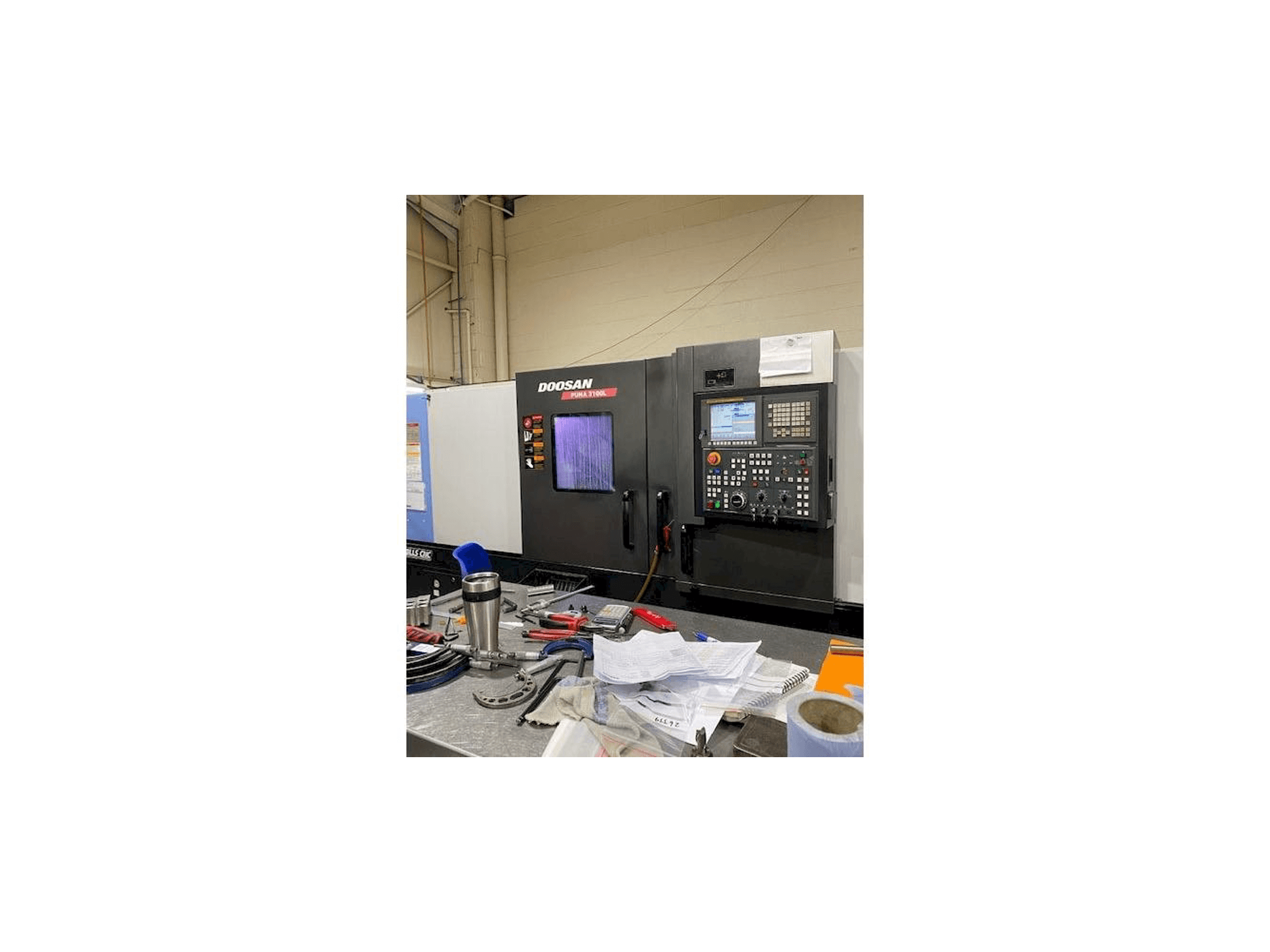 Vooraanzicht van Doosan Puma 3100L machine