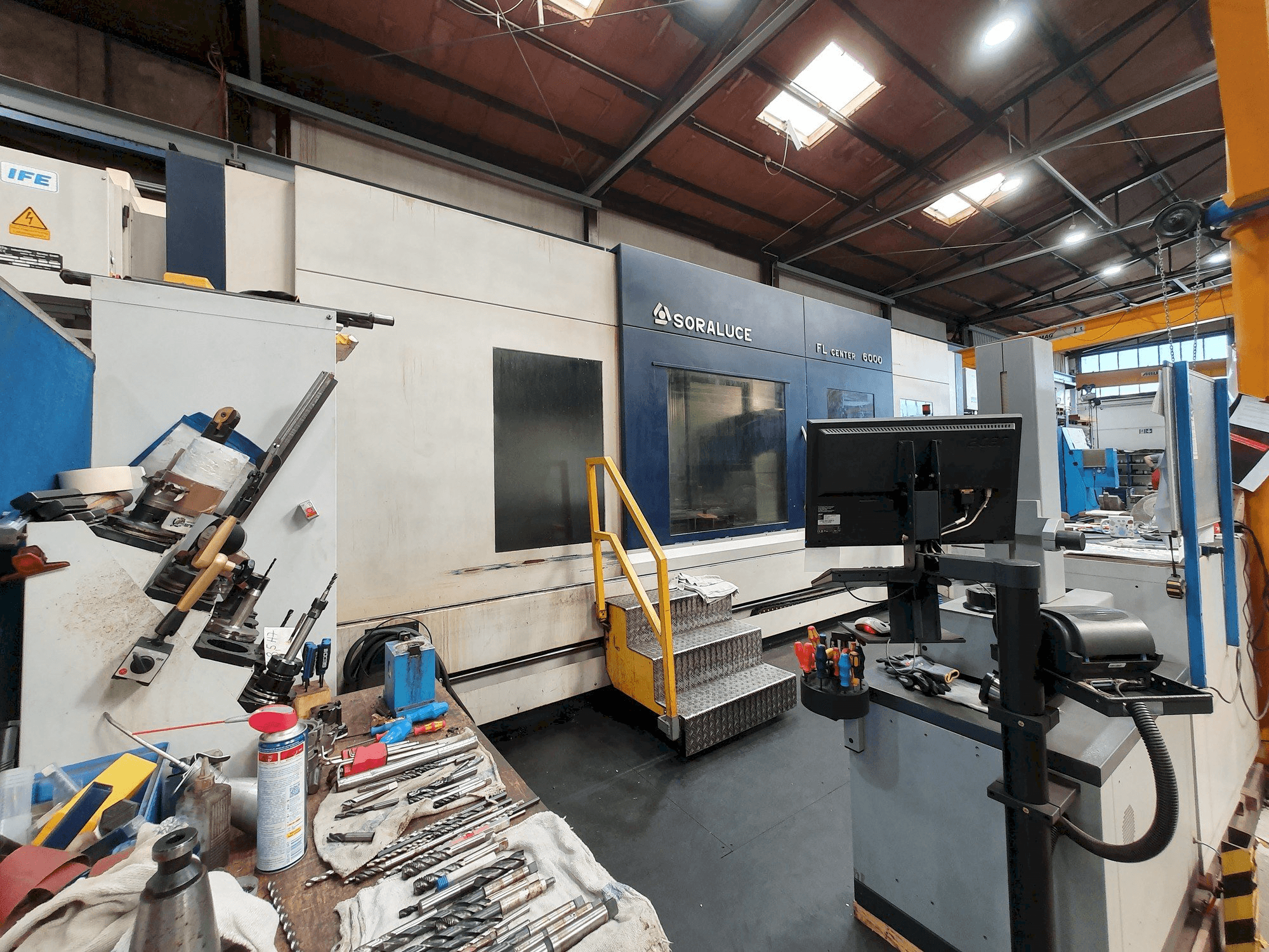 Vooraanzicht van Soraluce FL 6000 machine