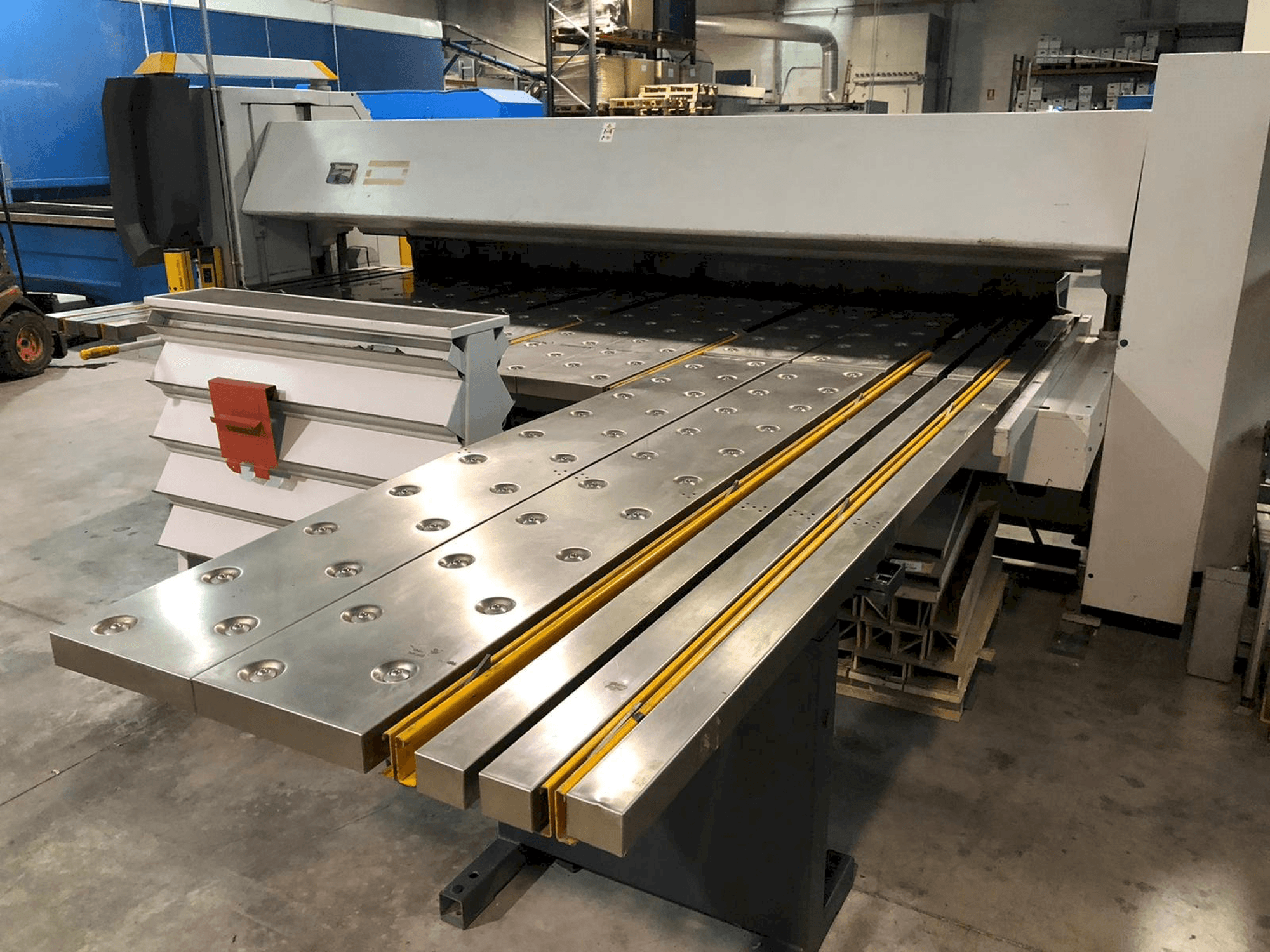 Vooraanzicht van RAS Flexibend 73.30 machine