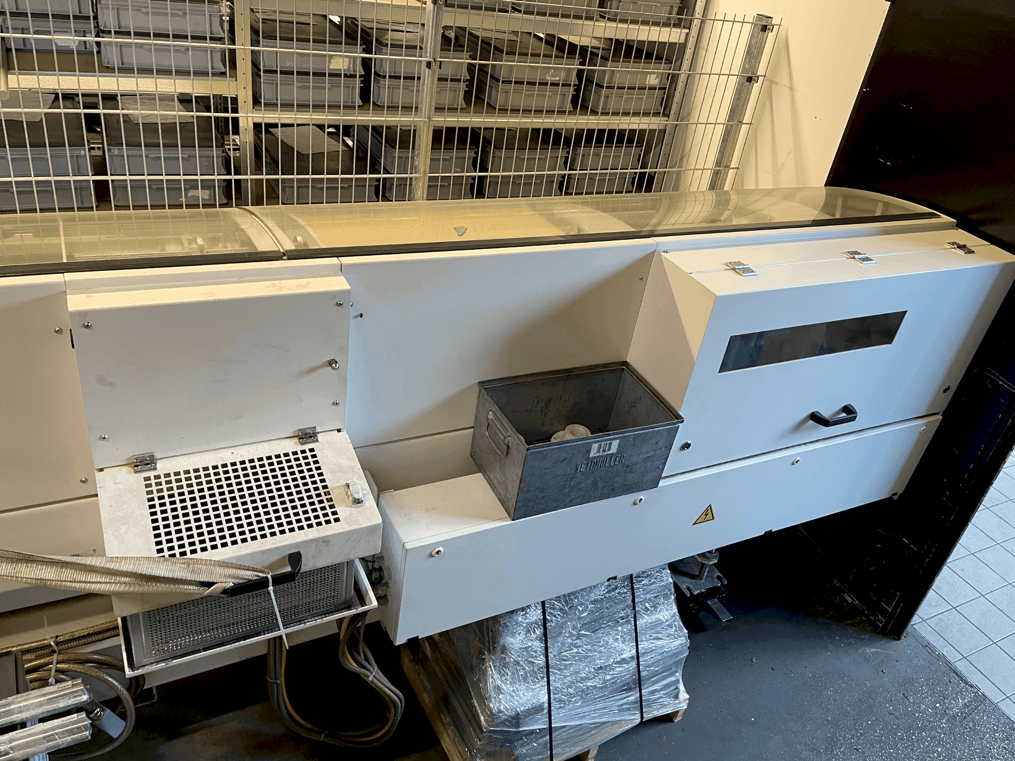 Vooraanzicht van BREUNING PROFImat 80.8*270/8 machine