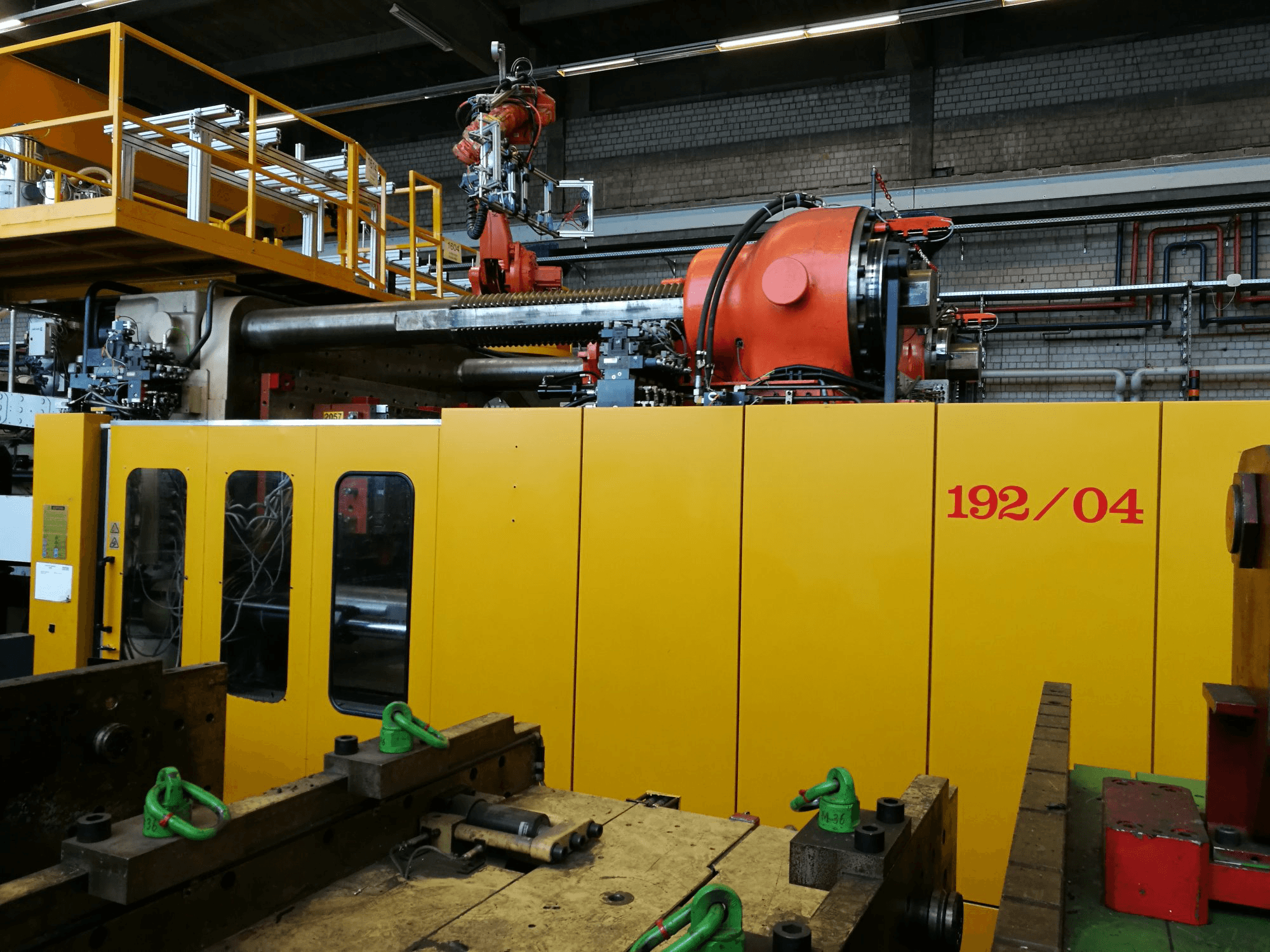 Vooraanzicht van Husky EW 2000 RS 140/130 machine