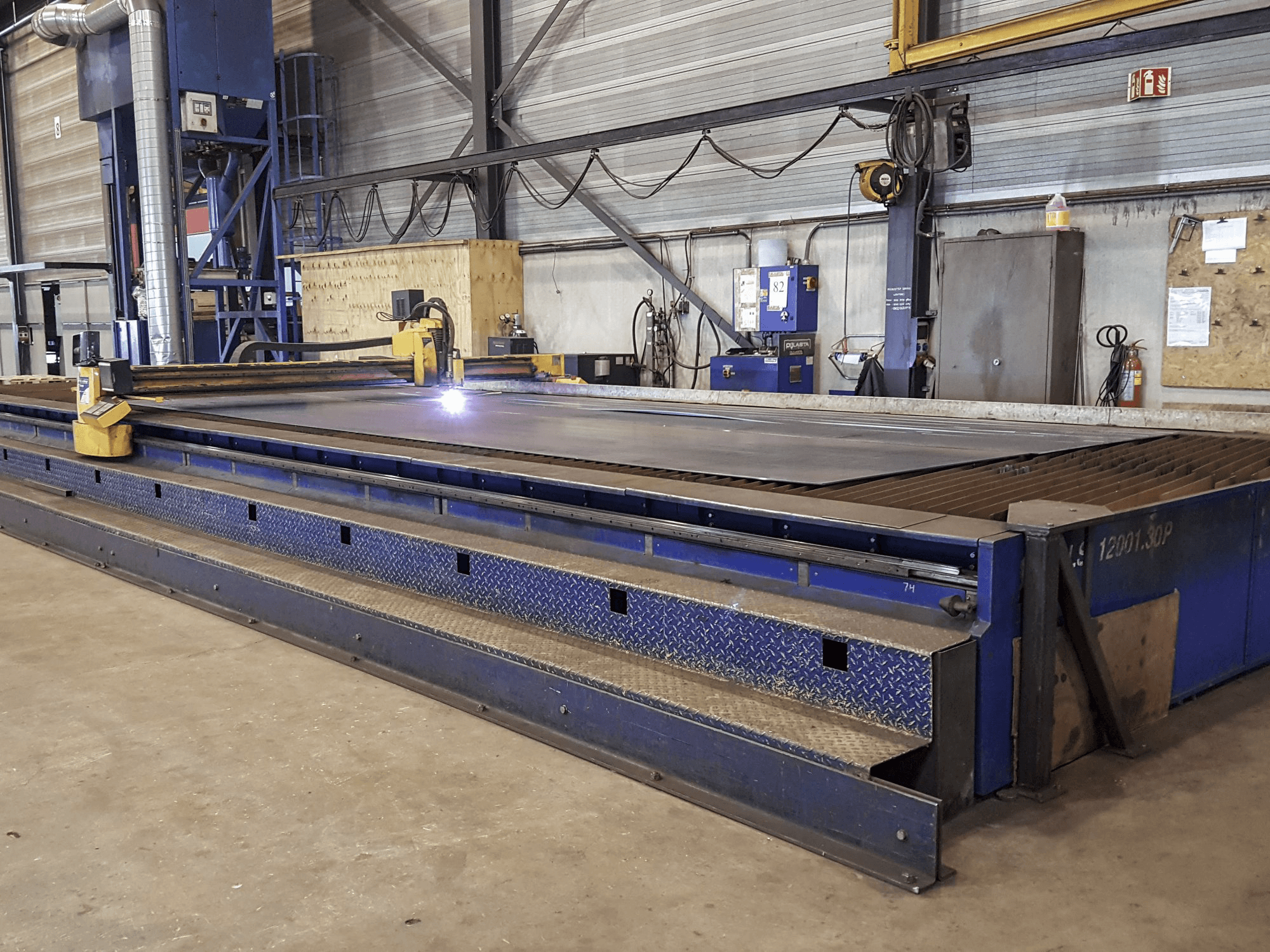 Recht aanzicht 1 van MicroStep PLS 12001.30 P machine