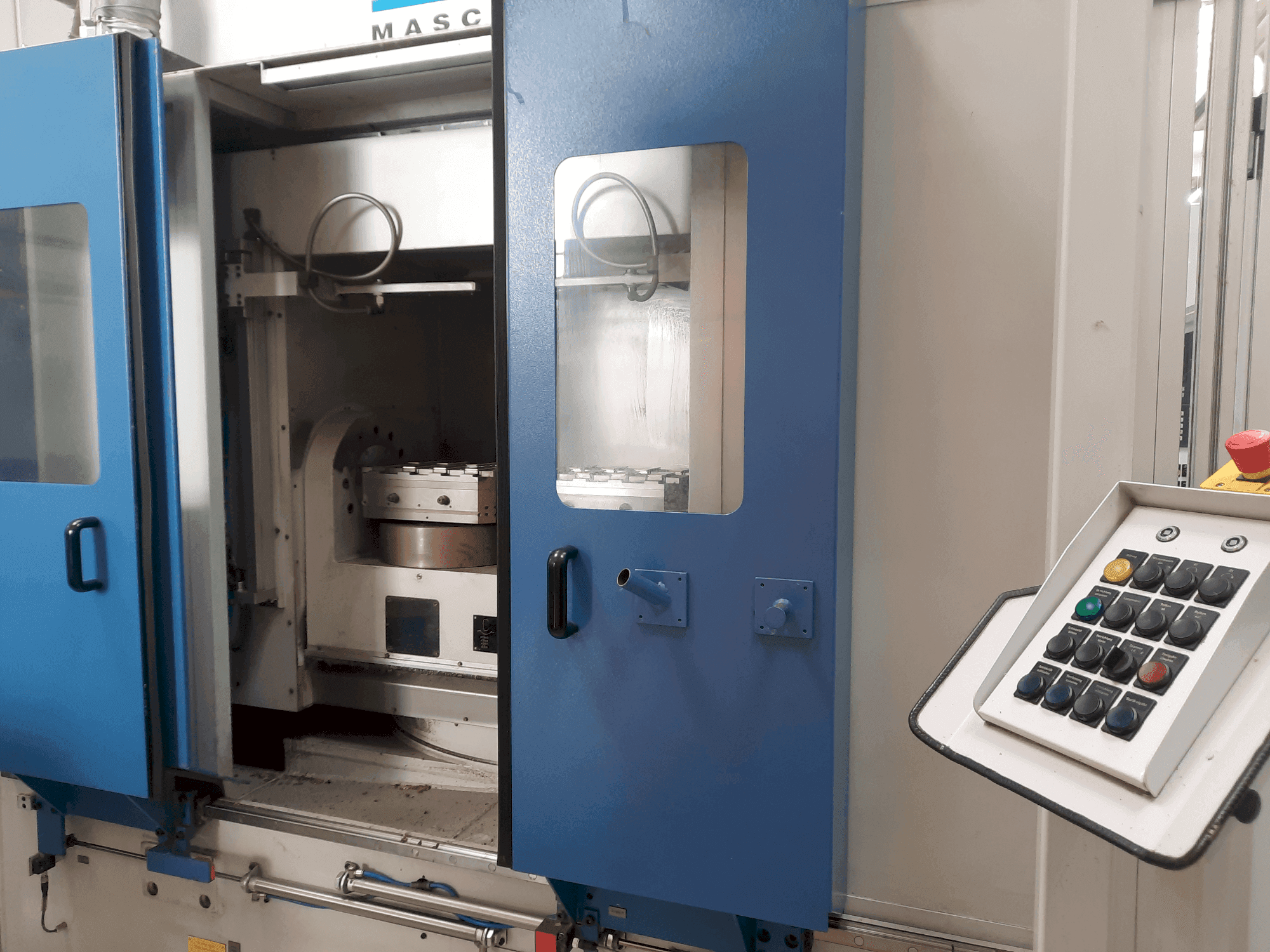 Vooraanzicht van SCHMID SE 371 machine