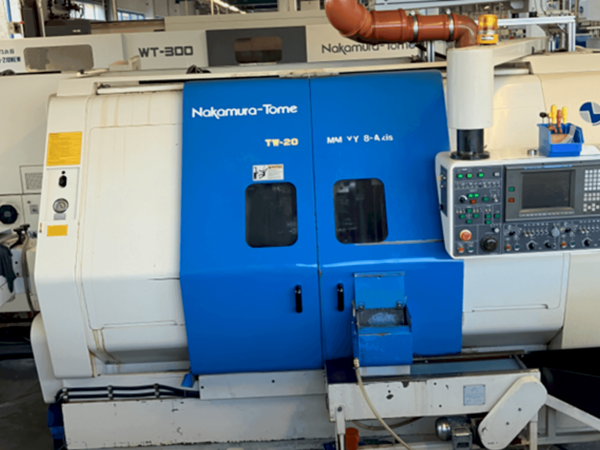 Vooraanzicht van NAKAMURA-TOME TW-20 machine