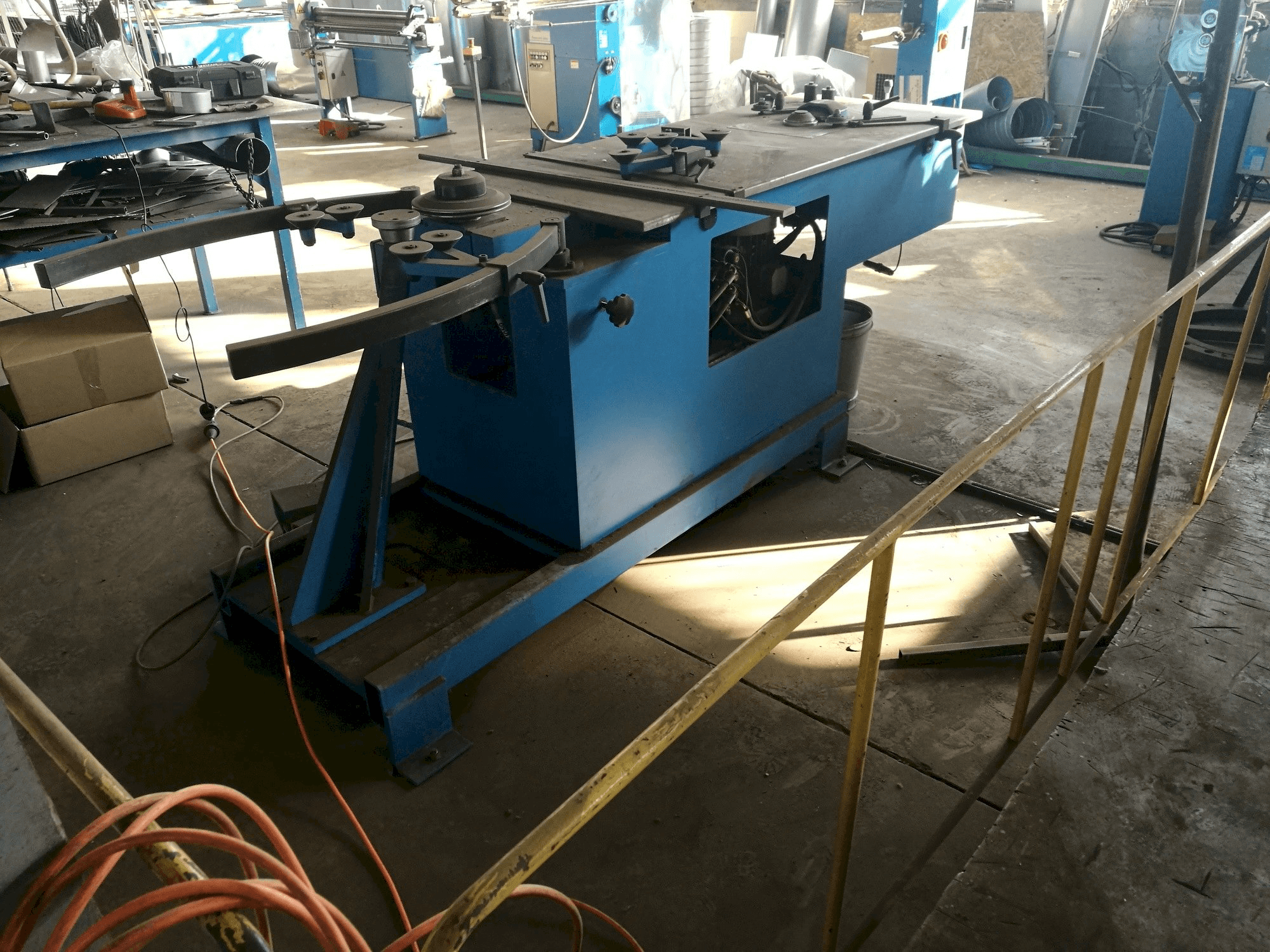 Vooraanzicht van SPIRO GORELOCKER -1 machine