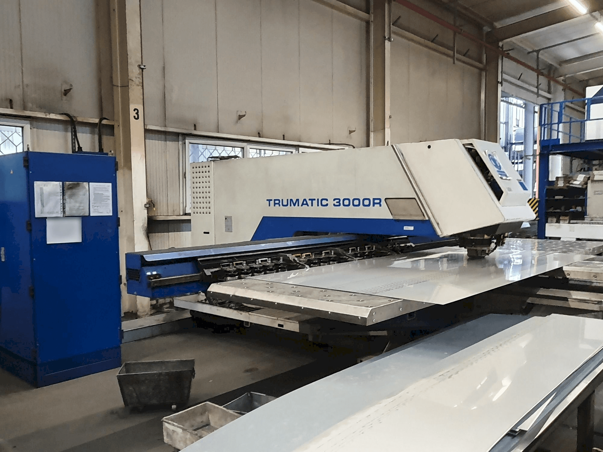 Vooraanzicht van Trumpf Trumatic 3000R machine