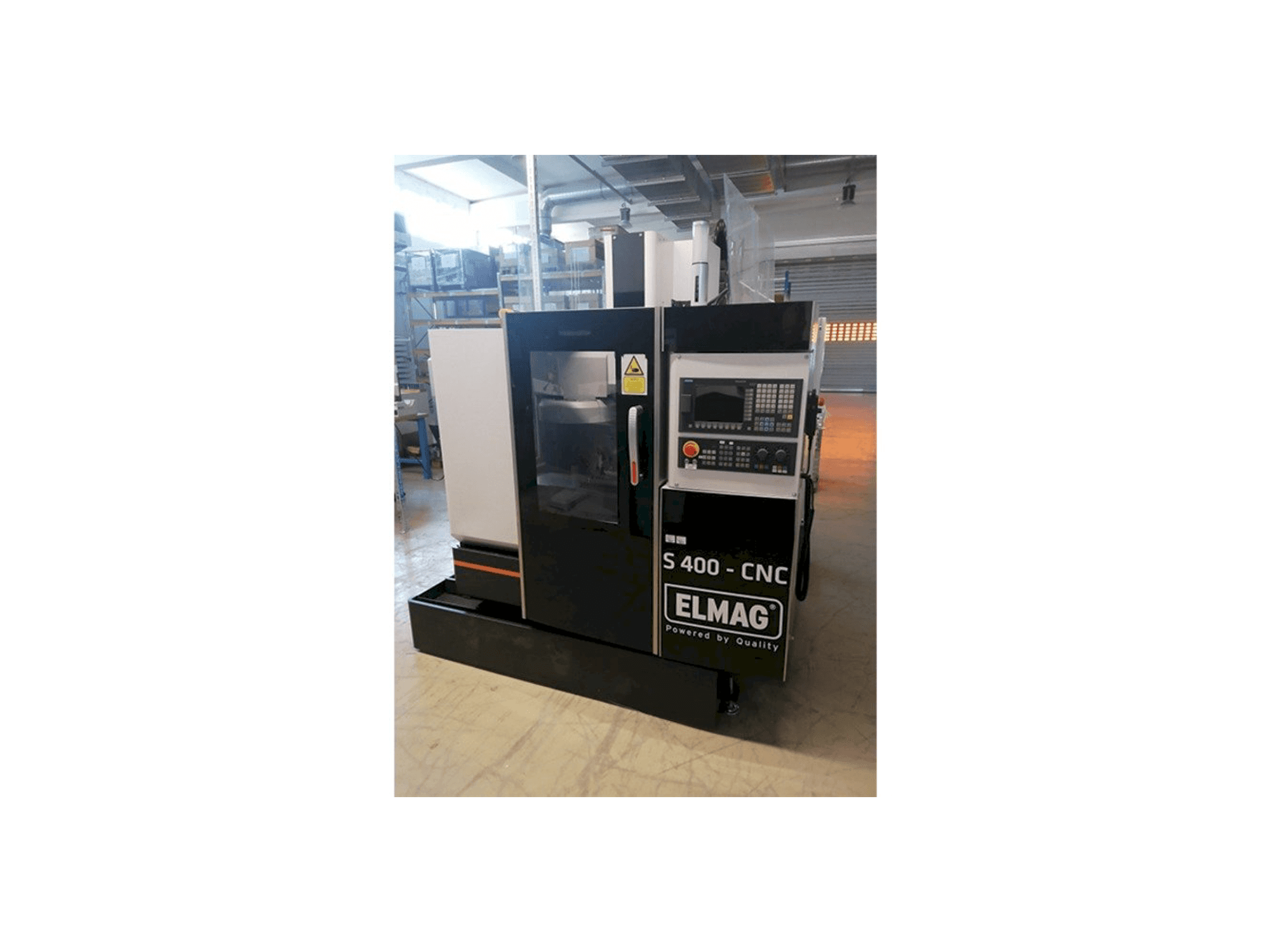 Vooraanzicht van ELMAG S 400 CNC machine