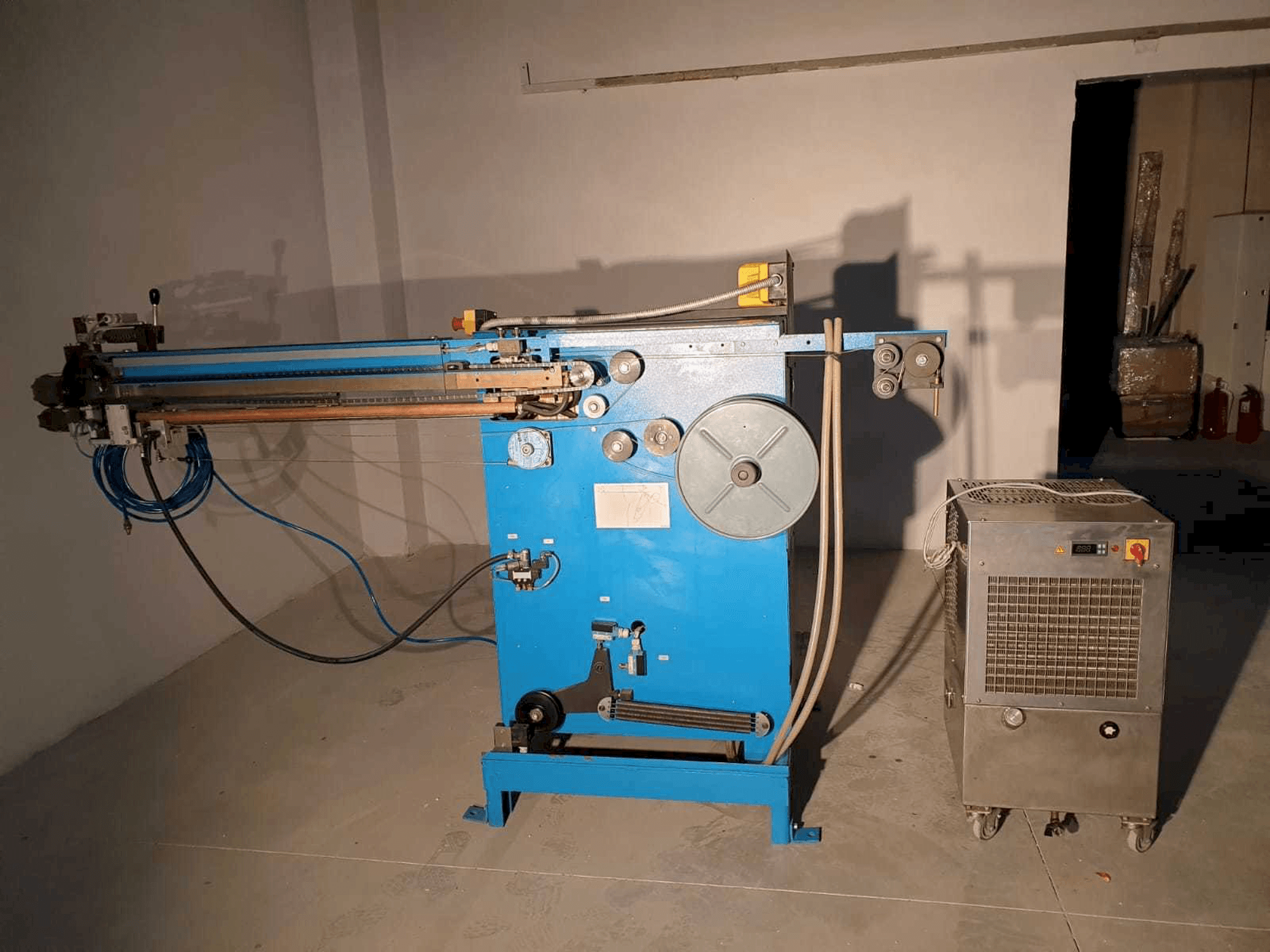 Vooraanzicht van SPIRO VSTW-E Hg machine