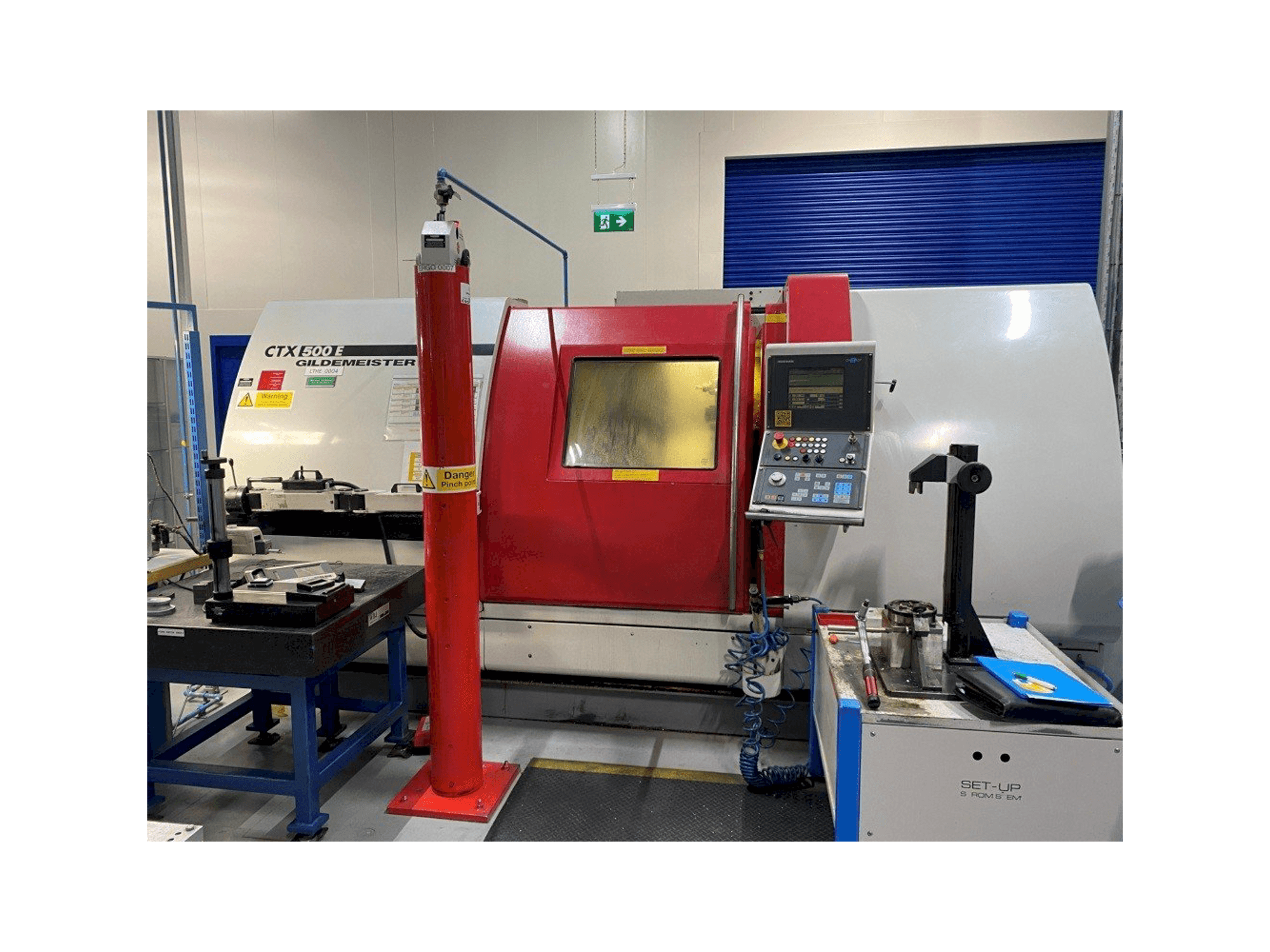 Vooraanzicht van Gildemeister CTX-500 E machine