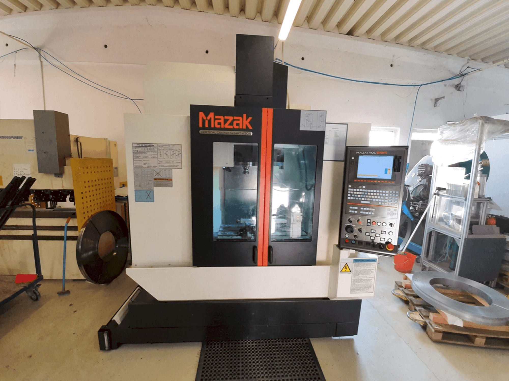 Vooraanzicht van Mazak 430A machine