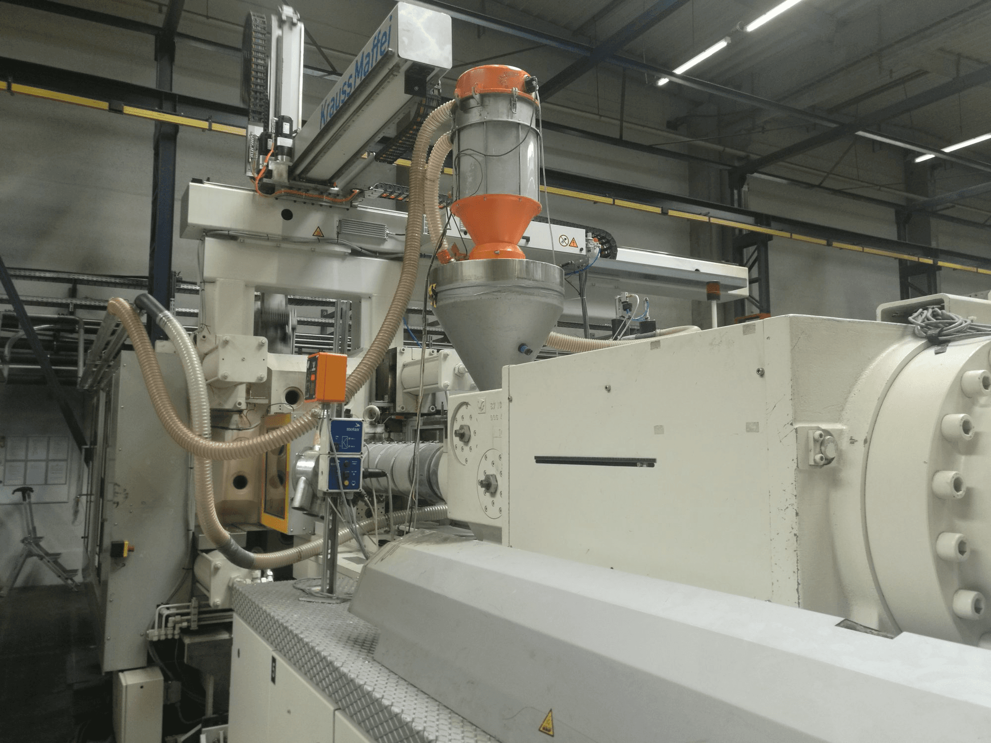 Recht aanzicht 1 van Krauss Maffei 800-8000 MC machine