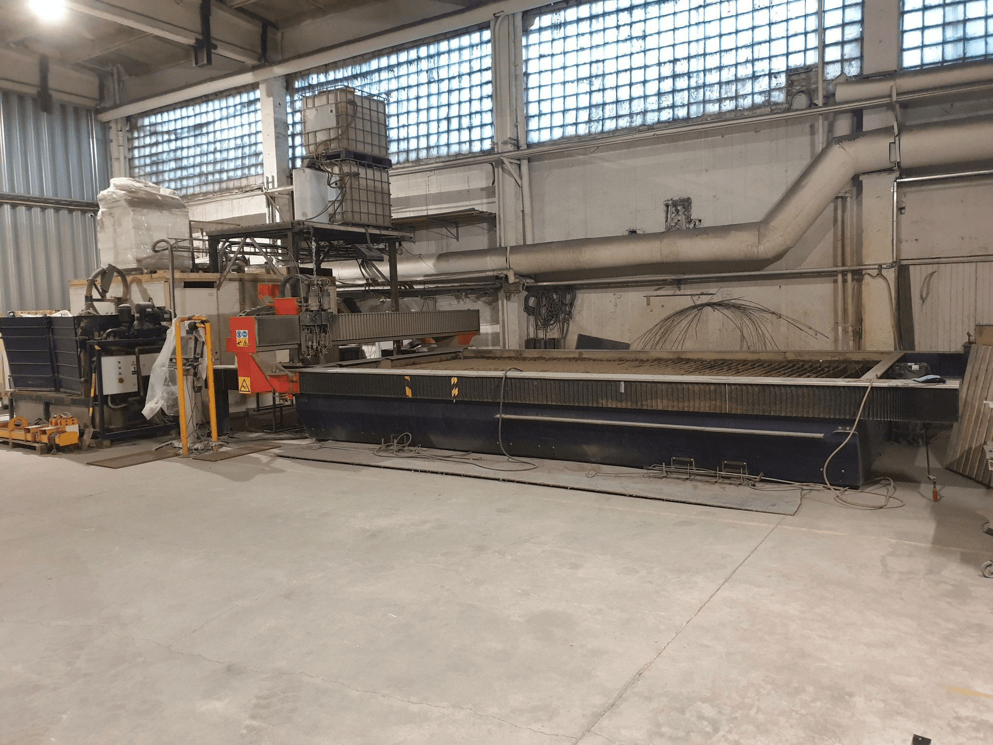 Vooraanzicht van Bystronic Byjet Classic L 6030 machine