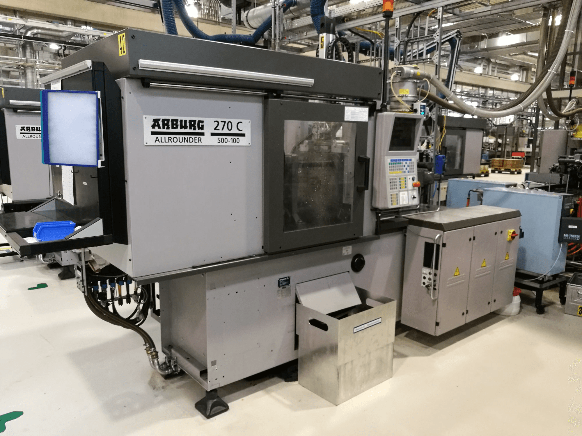 Links zicht 1 van Arburg 270C 500-100 machine