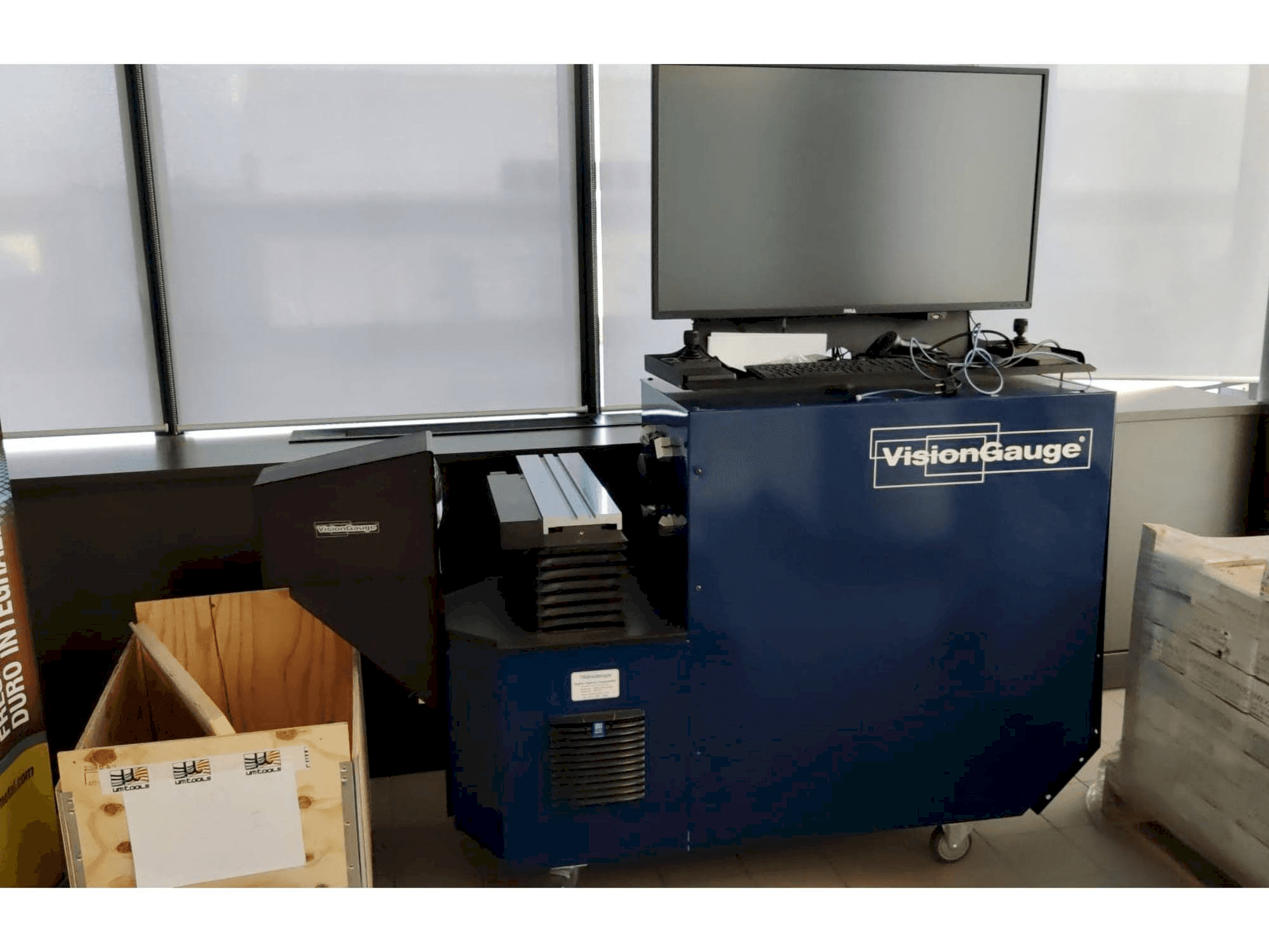 Vooraanzicht van Vision Gauge 500 series machine