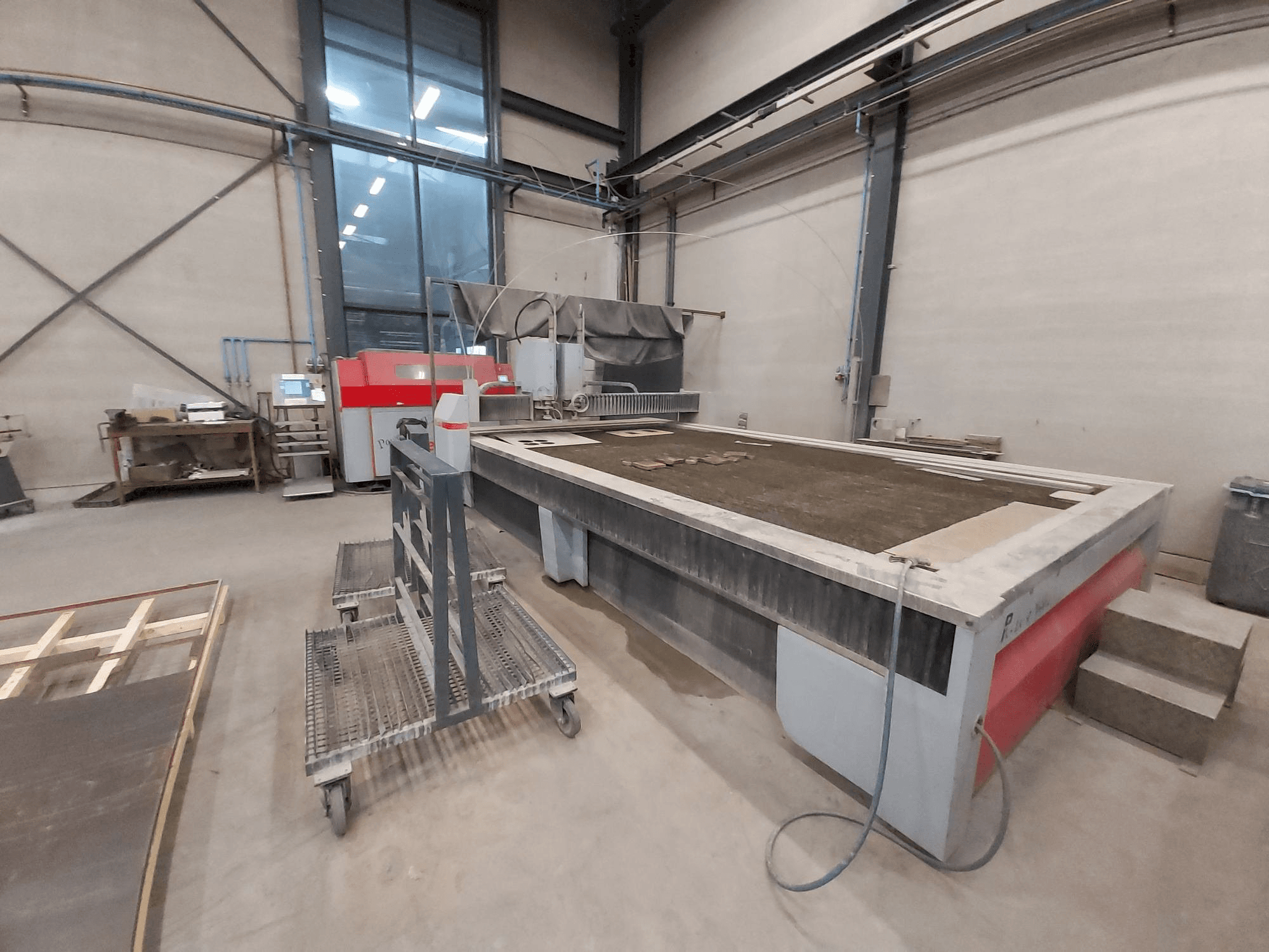 Vooraanzicht van Resato PJE-4-4000 waterjet machine