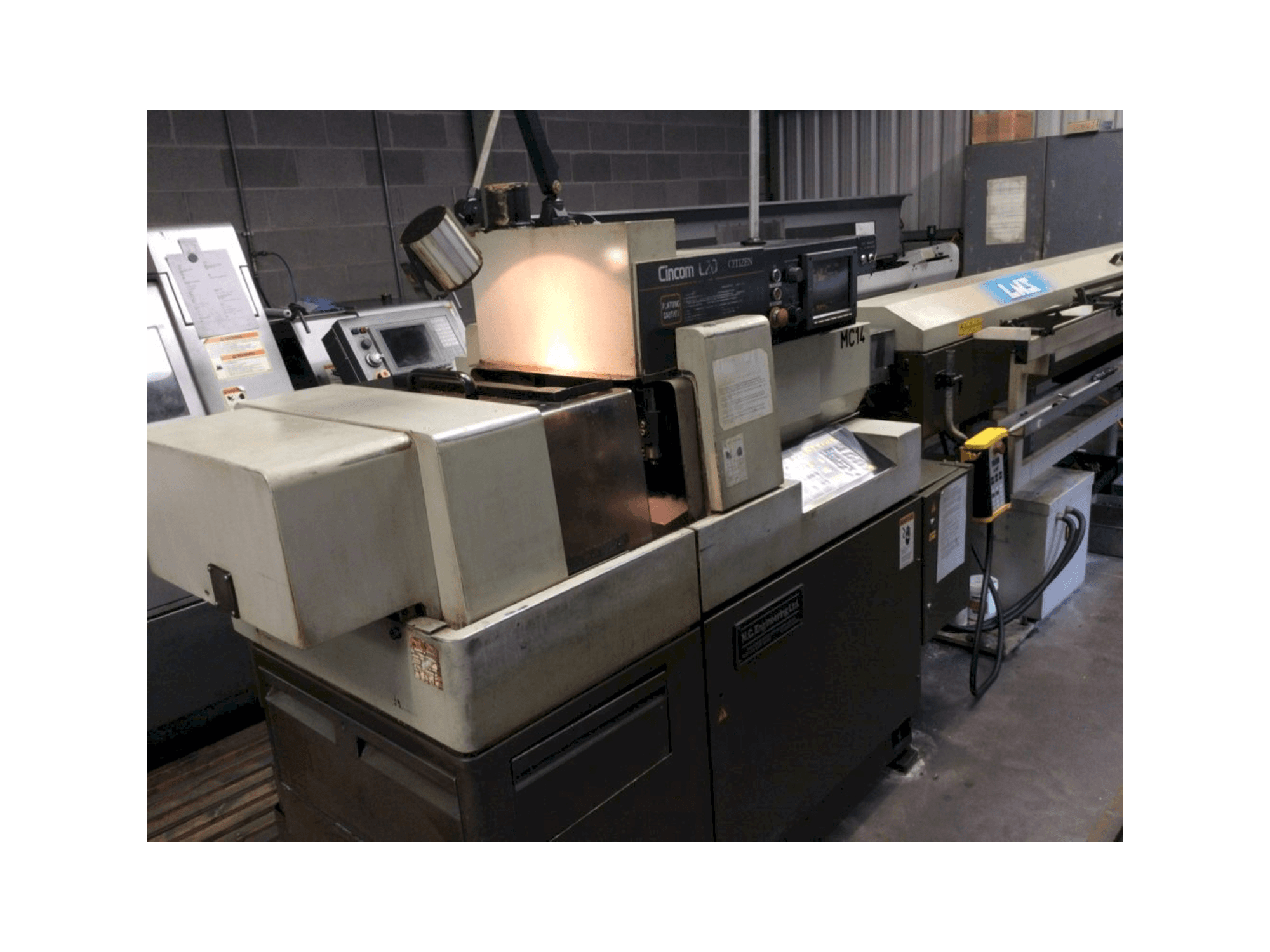 Vooraanzicht van Citizen Cincom L320 machine