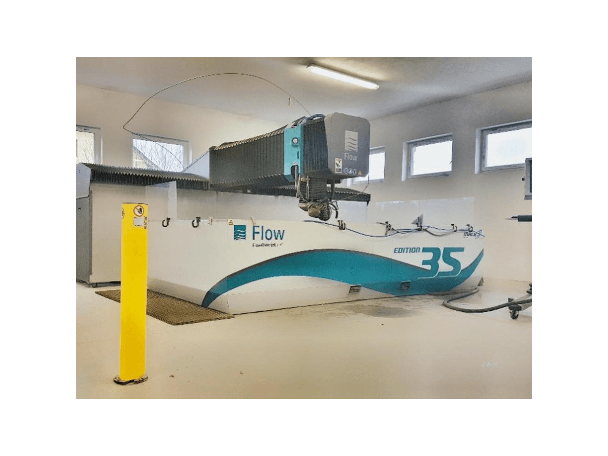 Vooraanzicht van Flow MACH 3-4020b Edition 35 machine