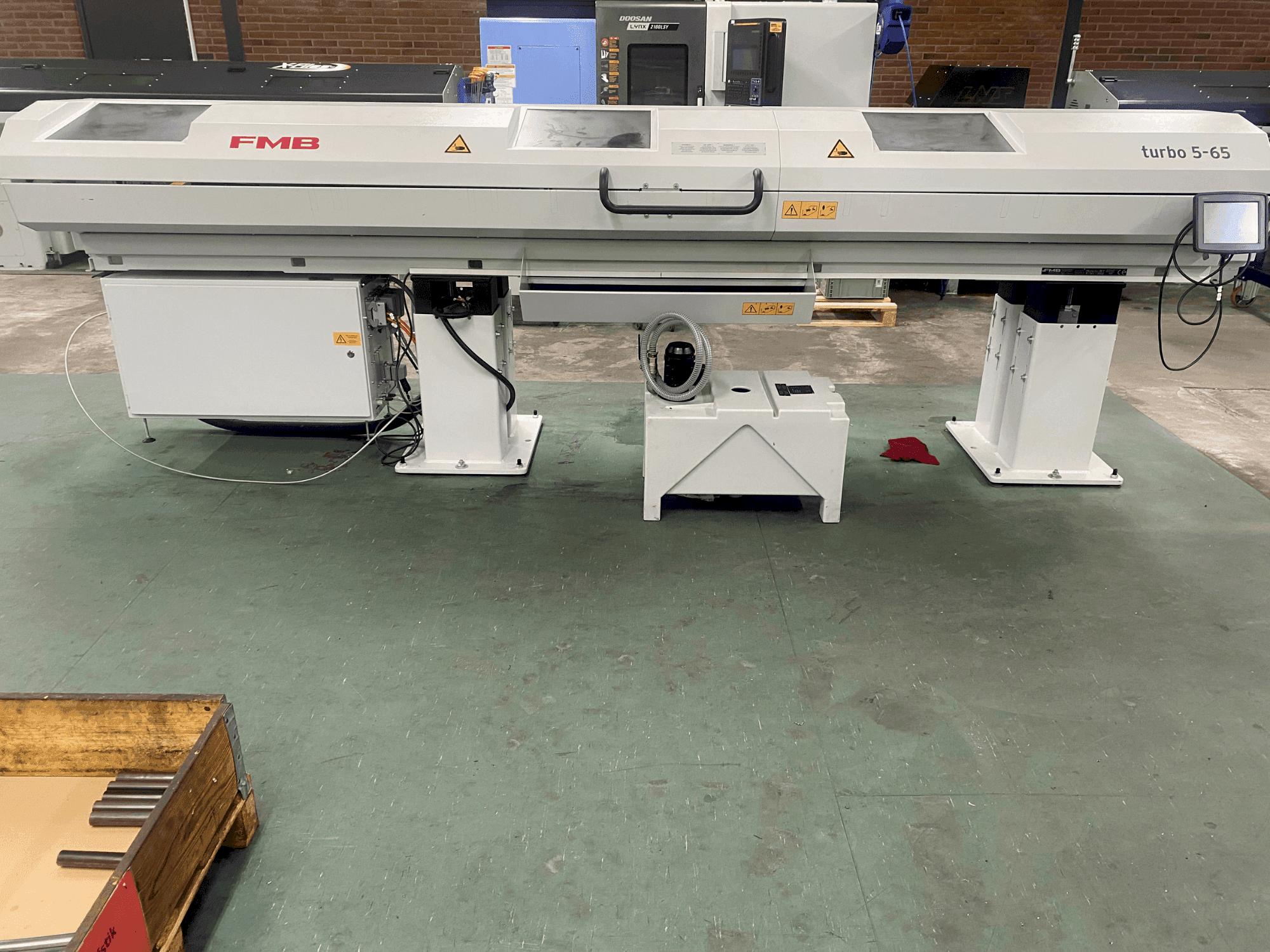 Vooraanzicht van FMB Turbo 5-65 machine