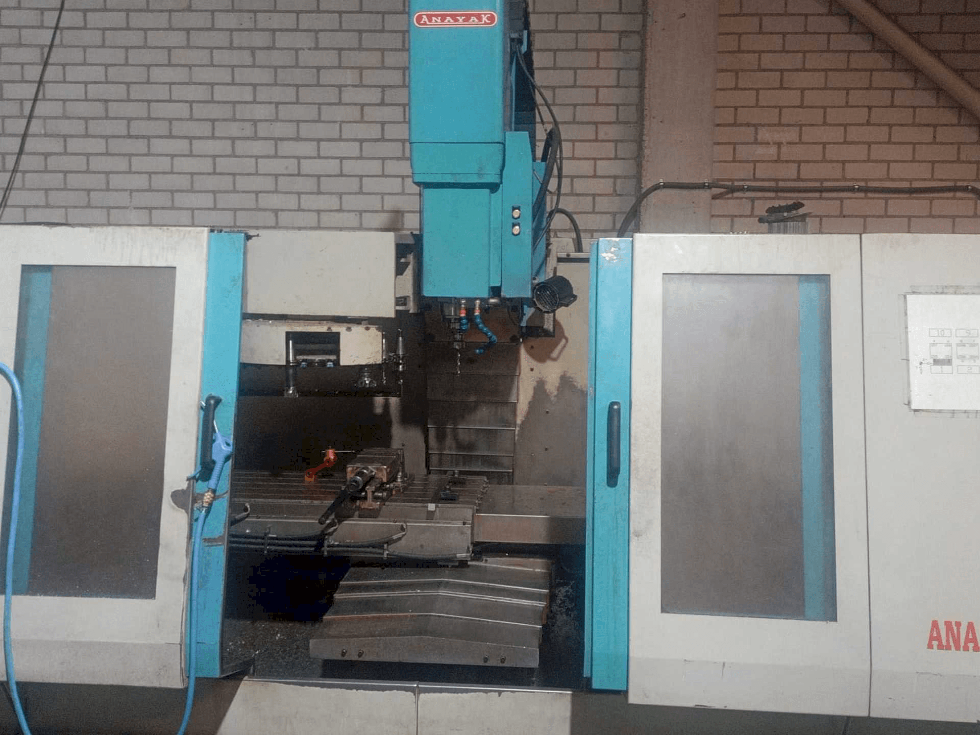 Vooraanzicht van ANAYAK Anakmatic 11 machine