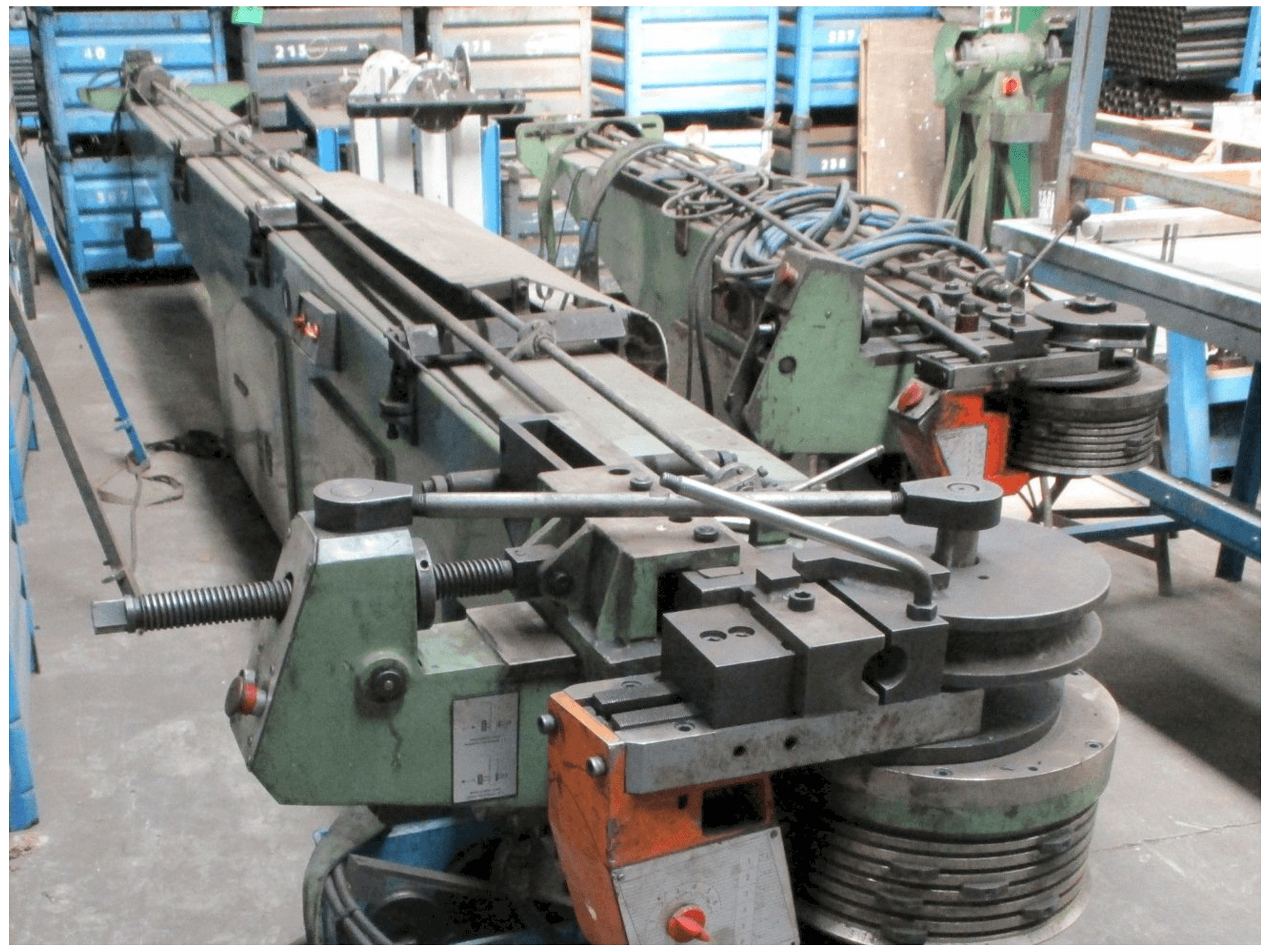 Vooraanzicht van Tejero 55AHC machine