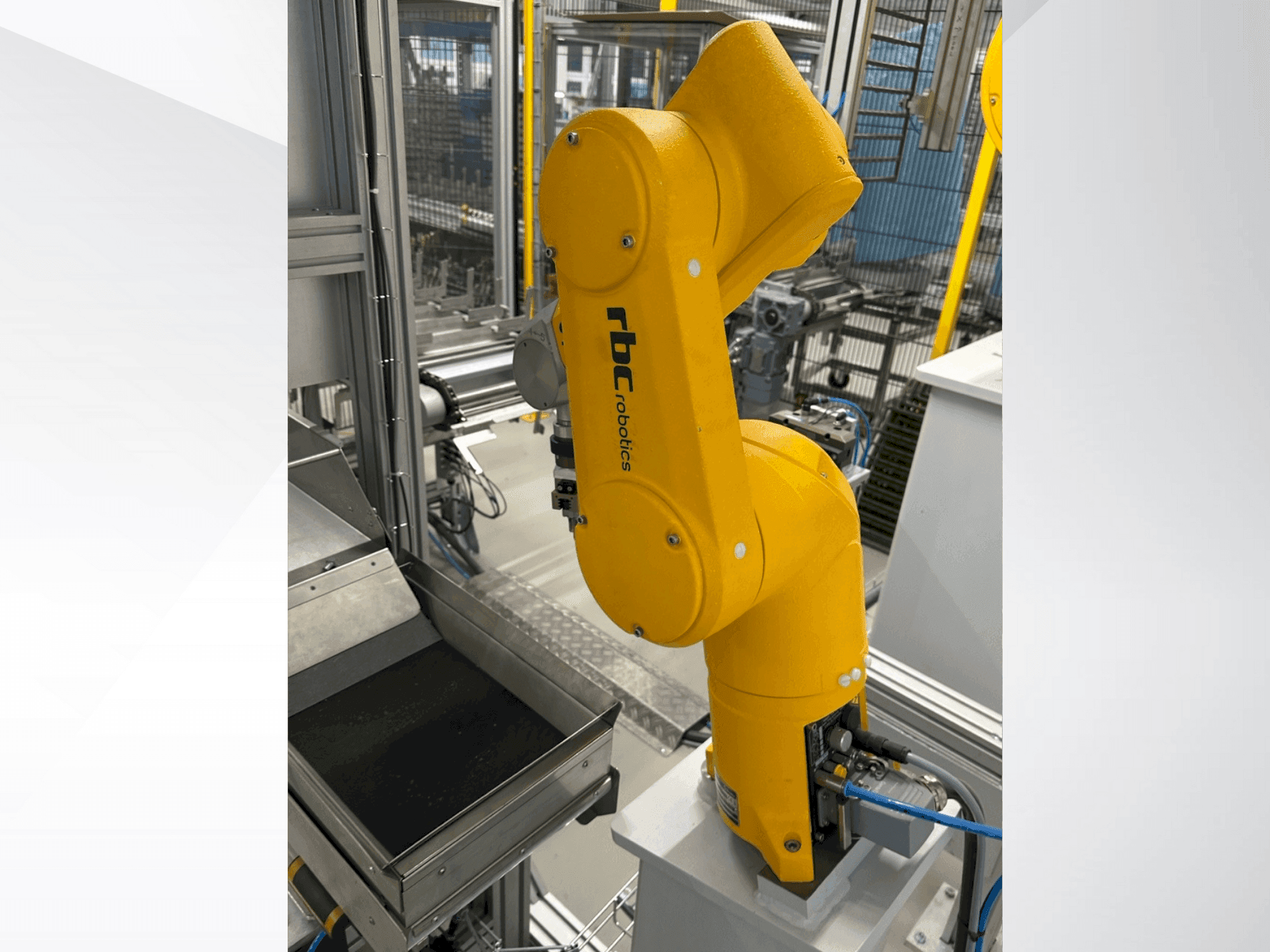 Vooraanzicht van STAUBLI TX60 machine