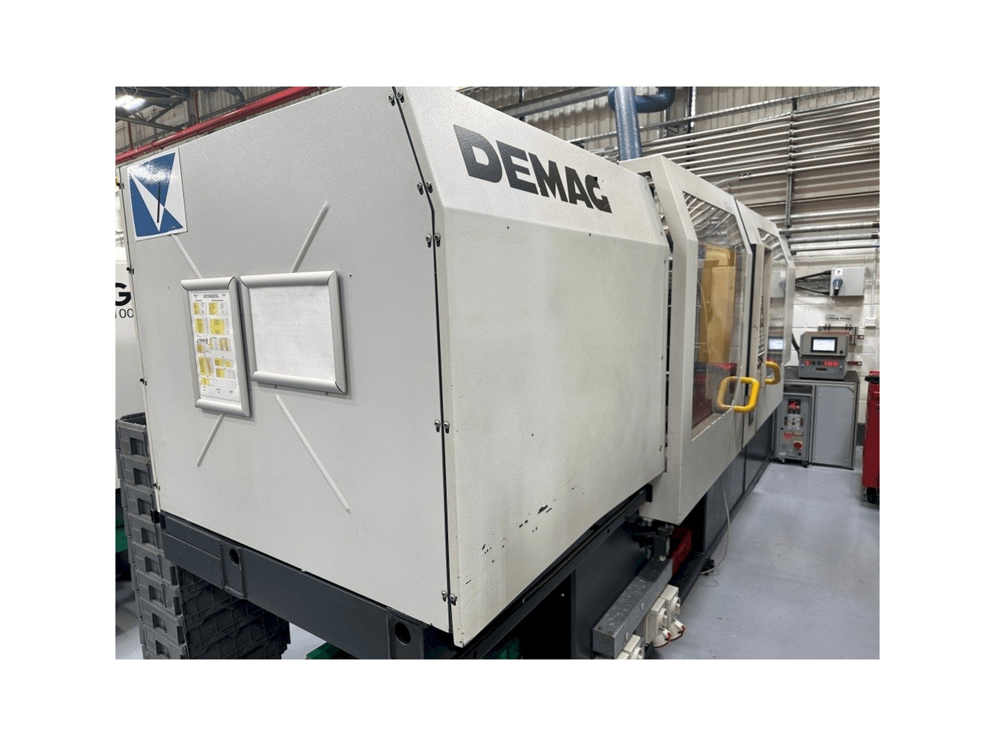Linkerzijdeaanzicht van DEMAG Ergotech System 1100-200 machine
