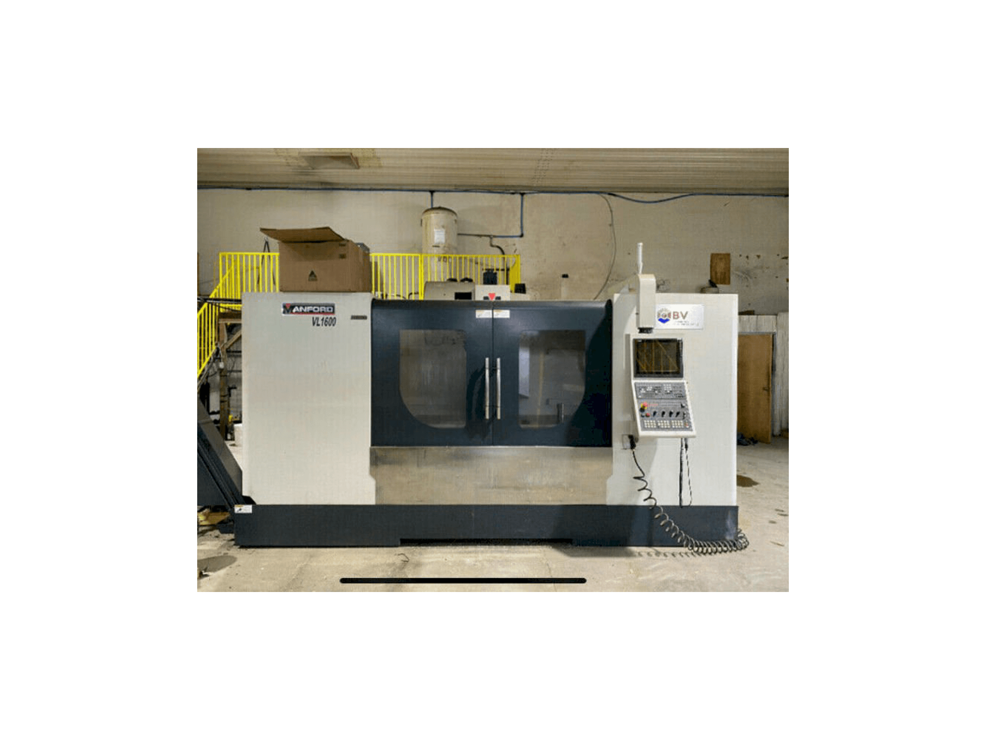 Vooraanzicht van Manford VMC VL-1600 machine