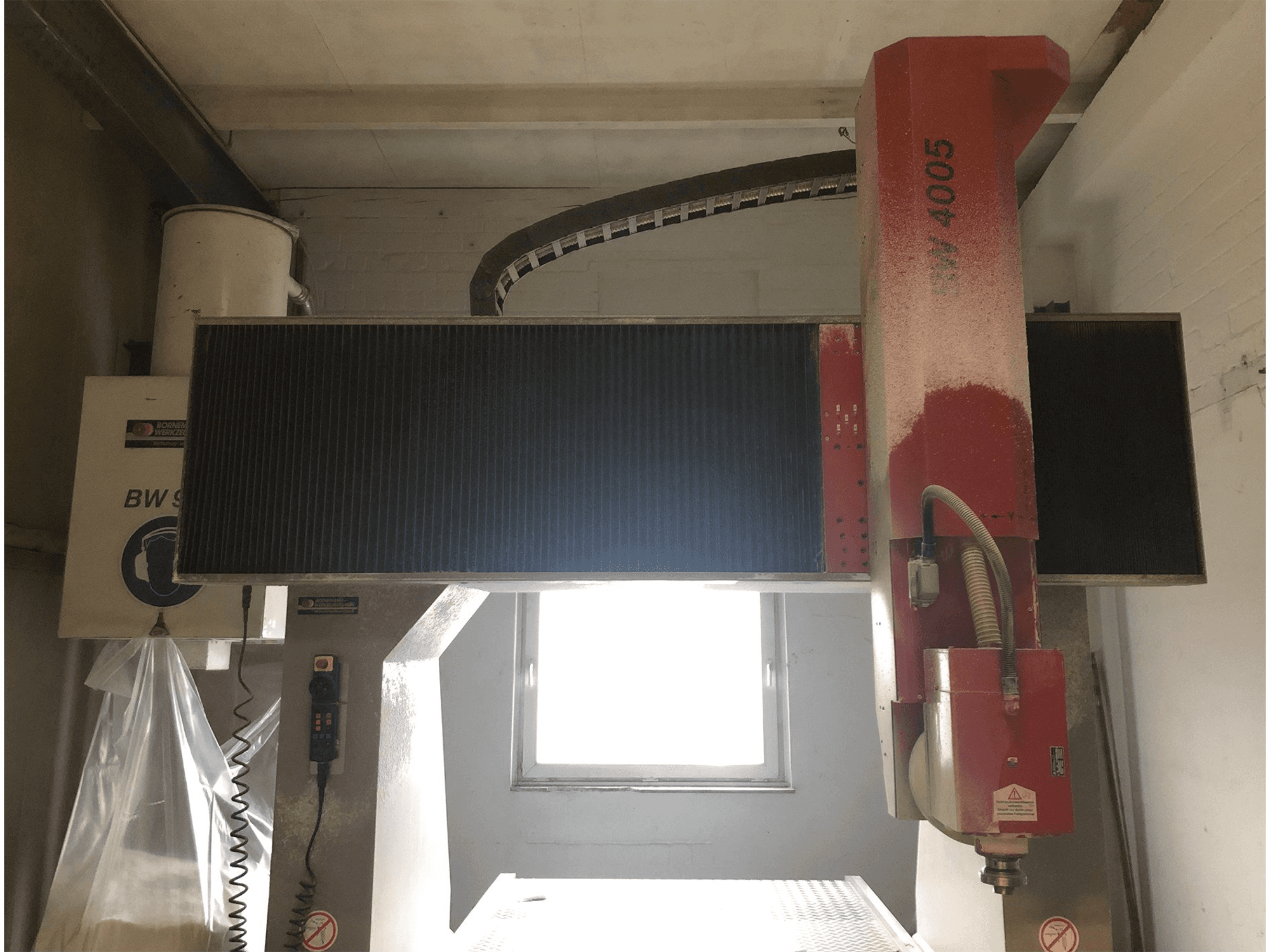 Vooraanzicht van BORNEMANN BW 4005 machine